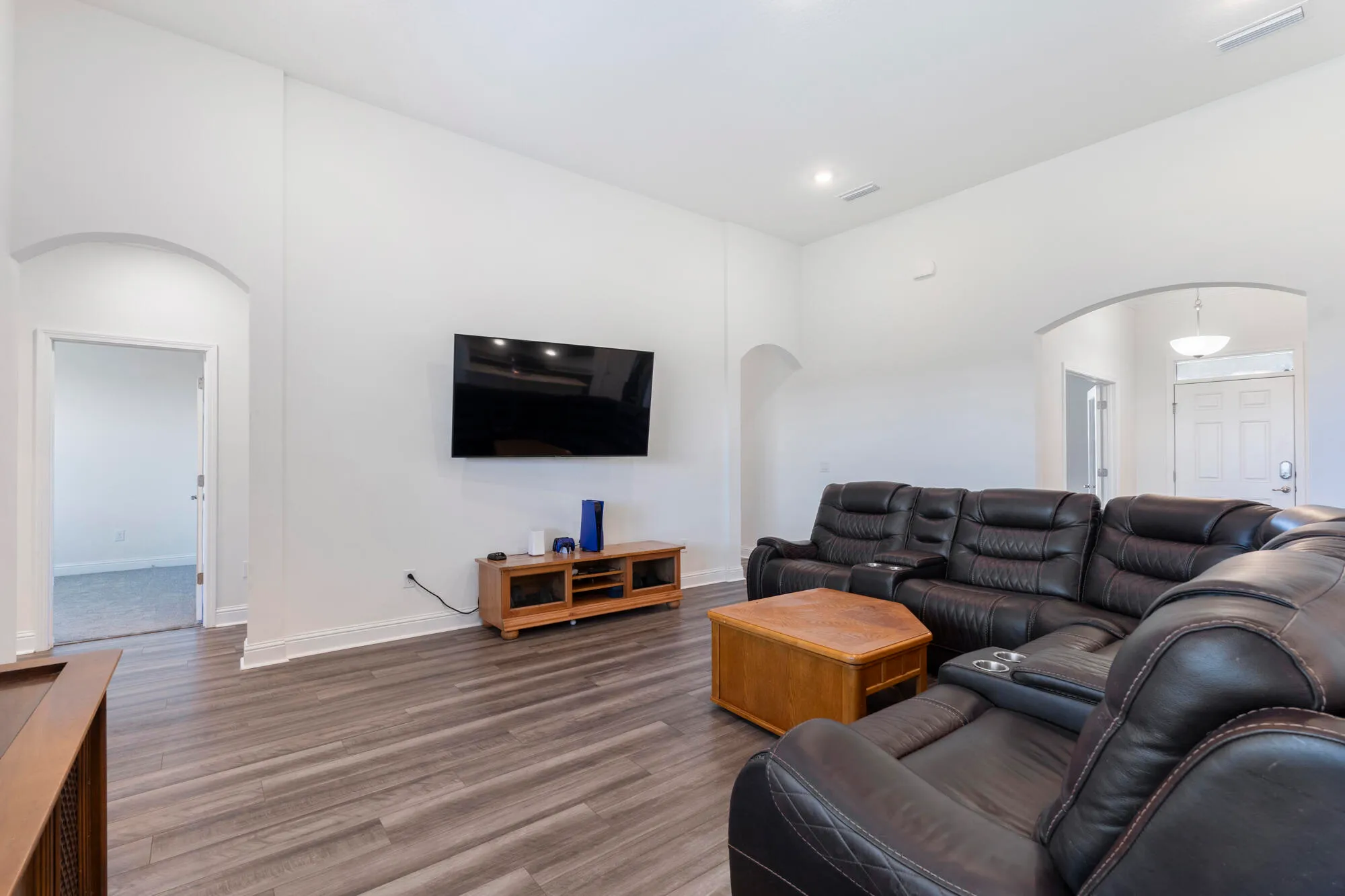 Freeport, Florida 32439, United States, 4 Bedrooms Bedrooms, ,3 BathroomsBathrooms,Residential,Pending,37877