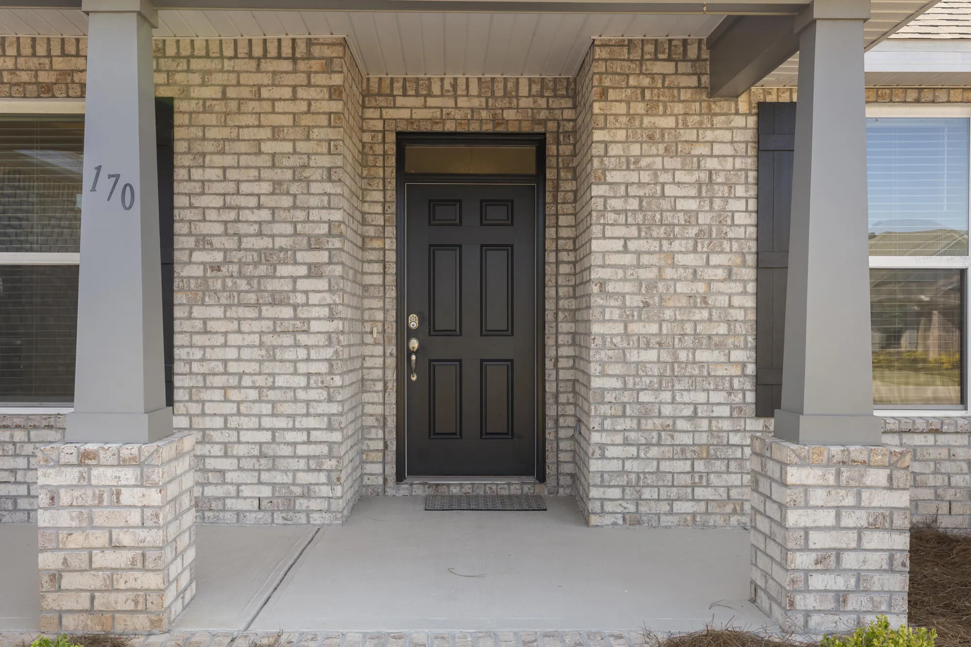 Freeport, Florida 32439, United States, 4 Bedrooms Bedrooms, ,3 BathroomsBathrooms,Residential,Pending,37877