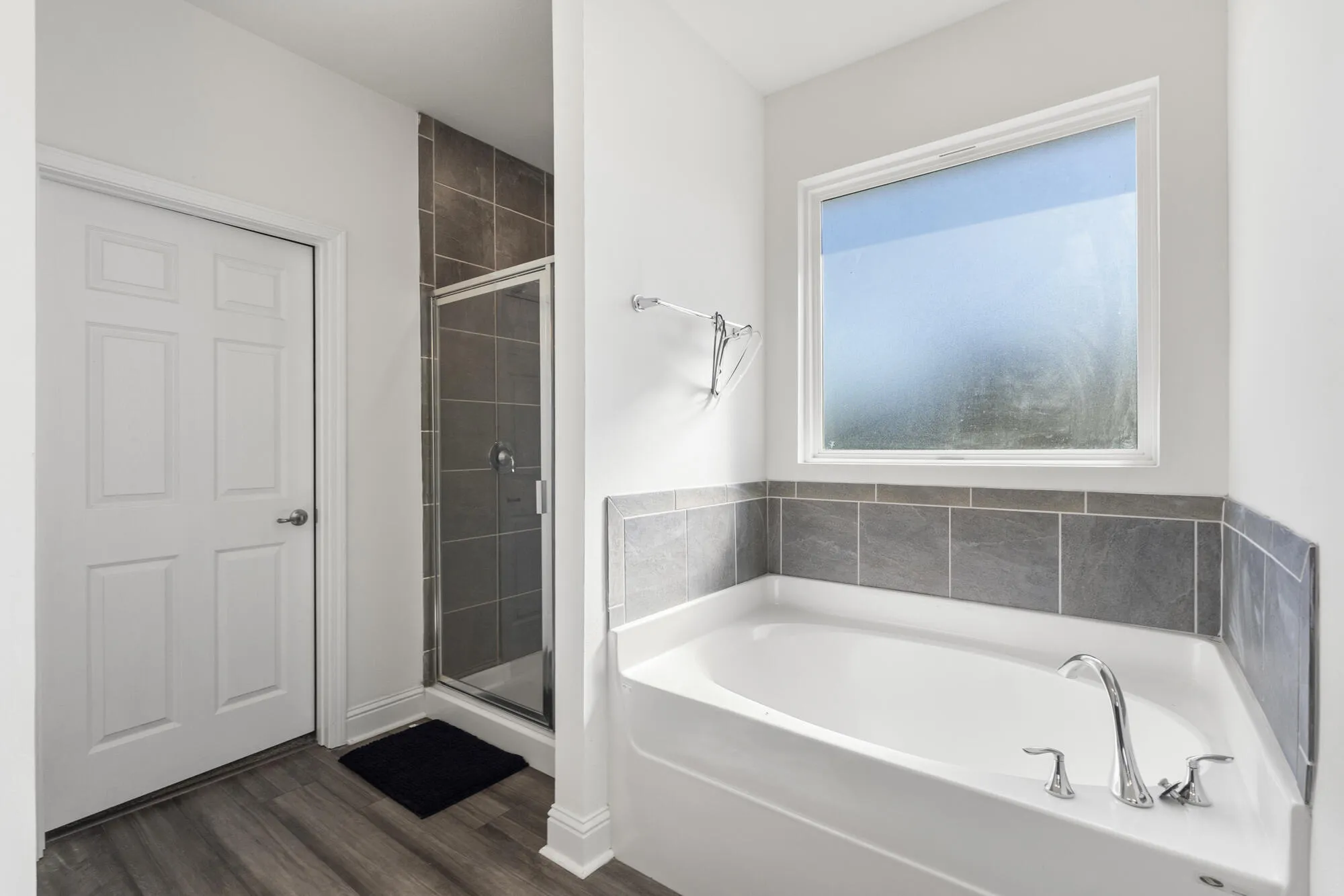 Freeport, Florida 32439, United States, 4 Bedrooms Bedrooms, ,3 BathroomsBathrooms,Residential,Pending,37877