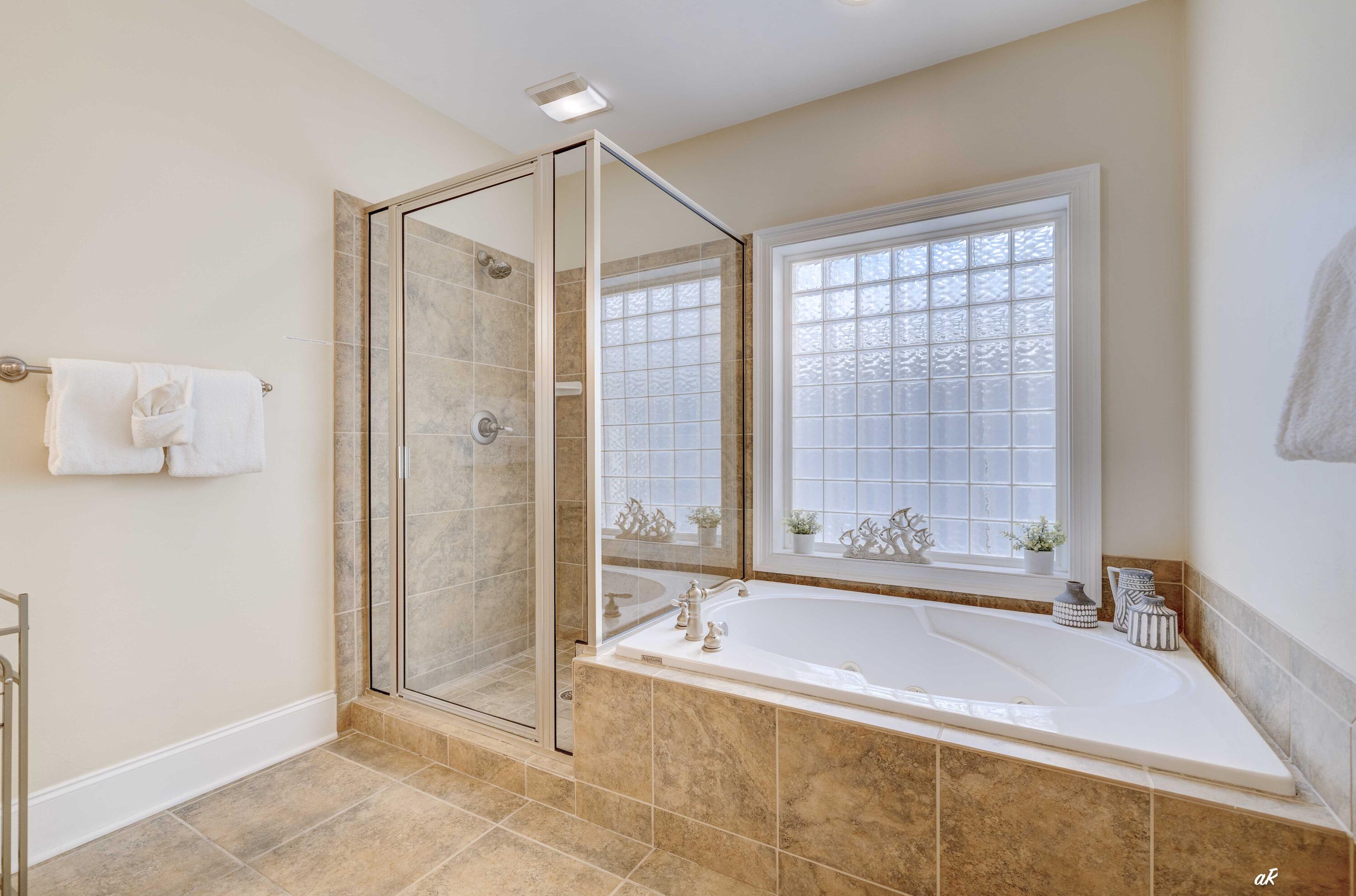 HOLIDAY BEACH UNIT 16 - Residential