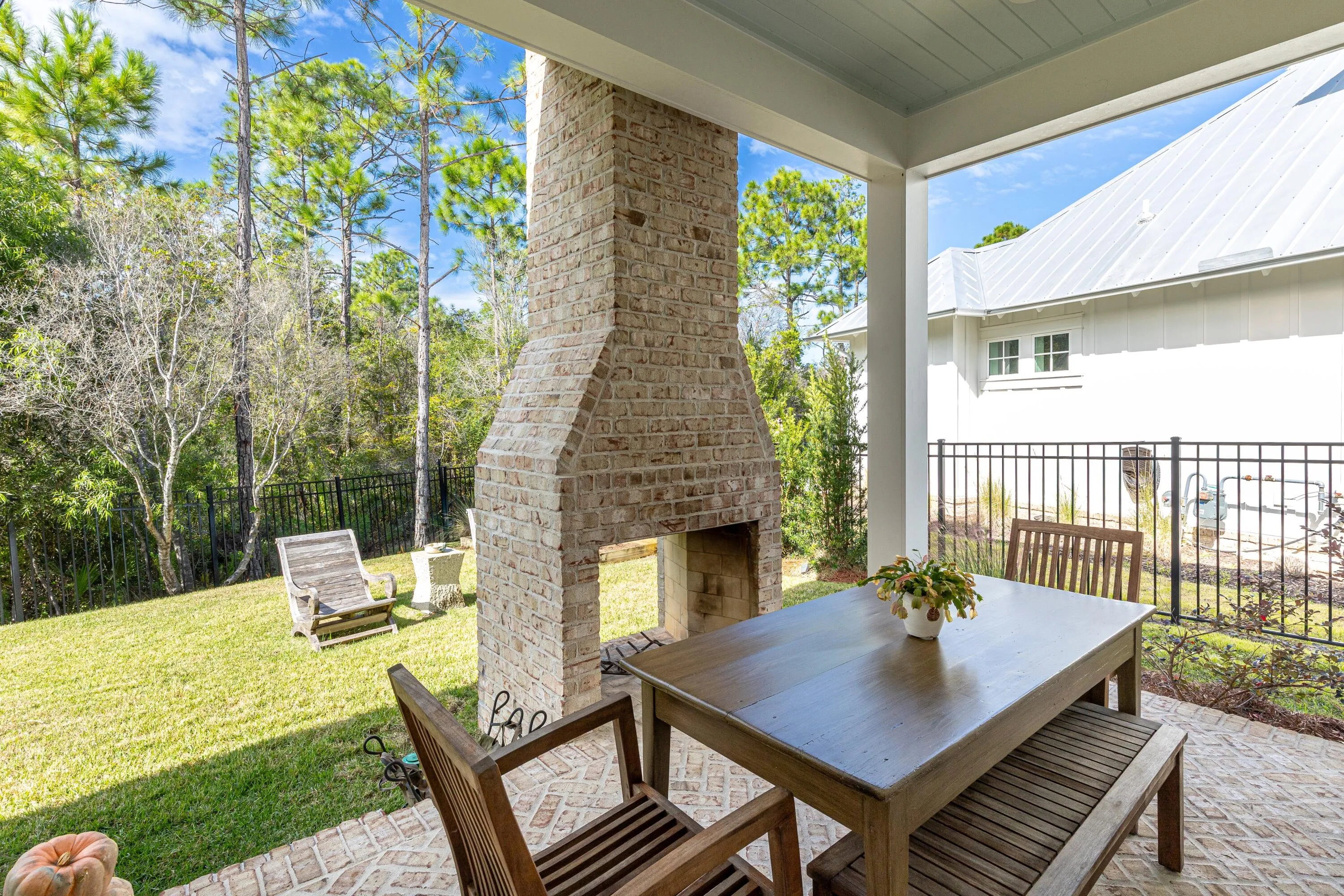 Santa Rosa Beach, Florida 32459, United States, 4 Bedrooms Bedrooms, ,4 BathroomsBathrooms,Residential,Pending,227312