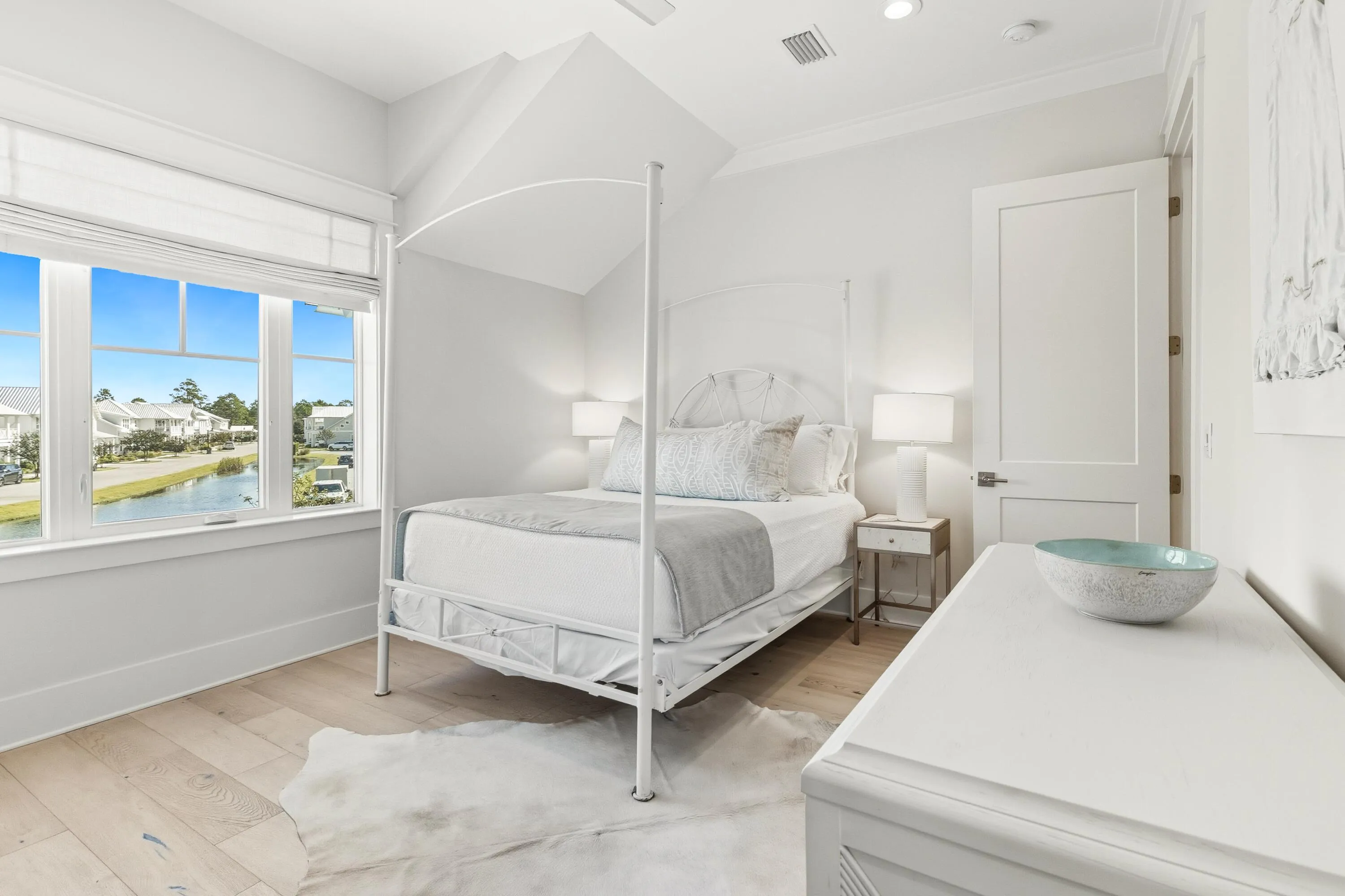 Santa Rosa Beach, Florida 32459, United States, 4 Bedrooms Bedrooms, ,4 BathroomsBathrooms,Residential,Pending,227312