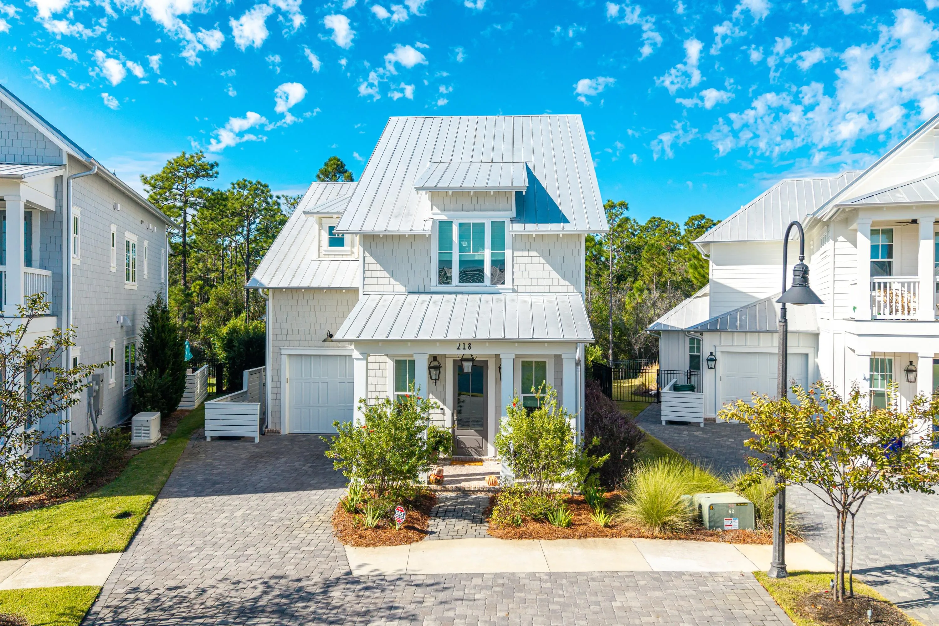 Santa Rosa Beach, Florida 32459, United States, 4 Bedrooms Bedrooms, ,4 BathroomsBathrooms,Residential,Pending,227312