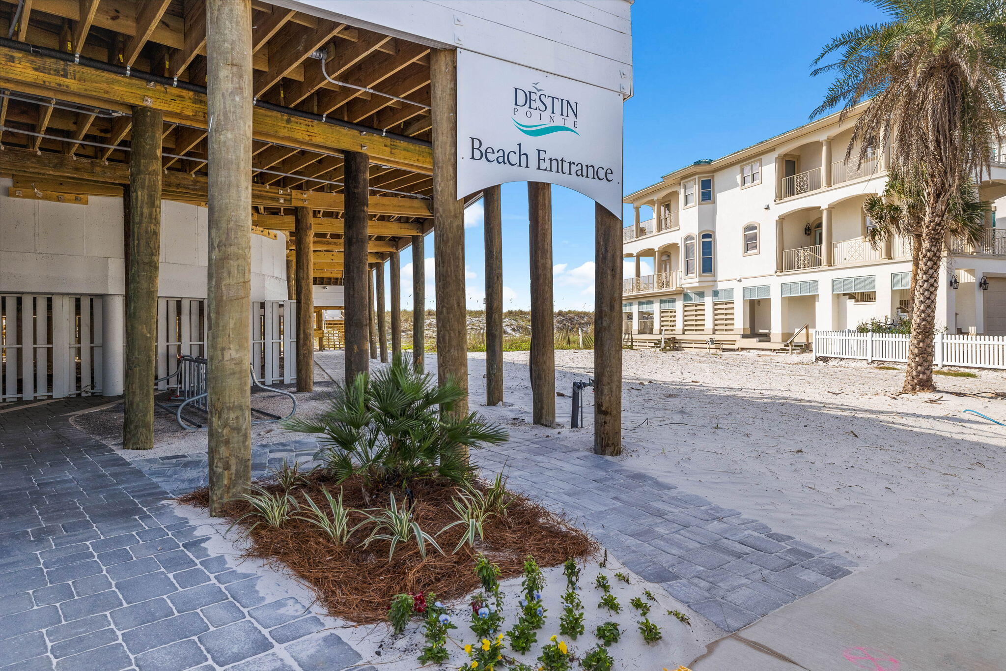 DESTIN POINTE - Residential
