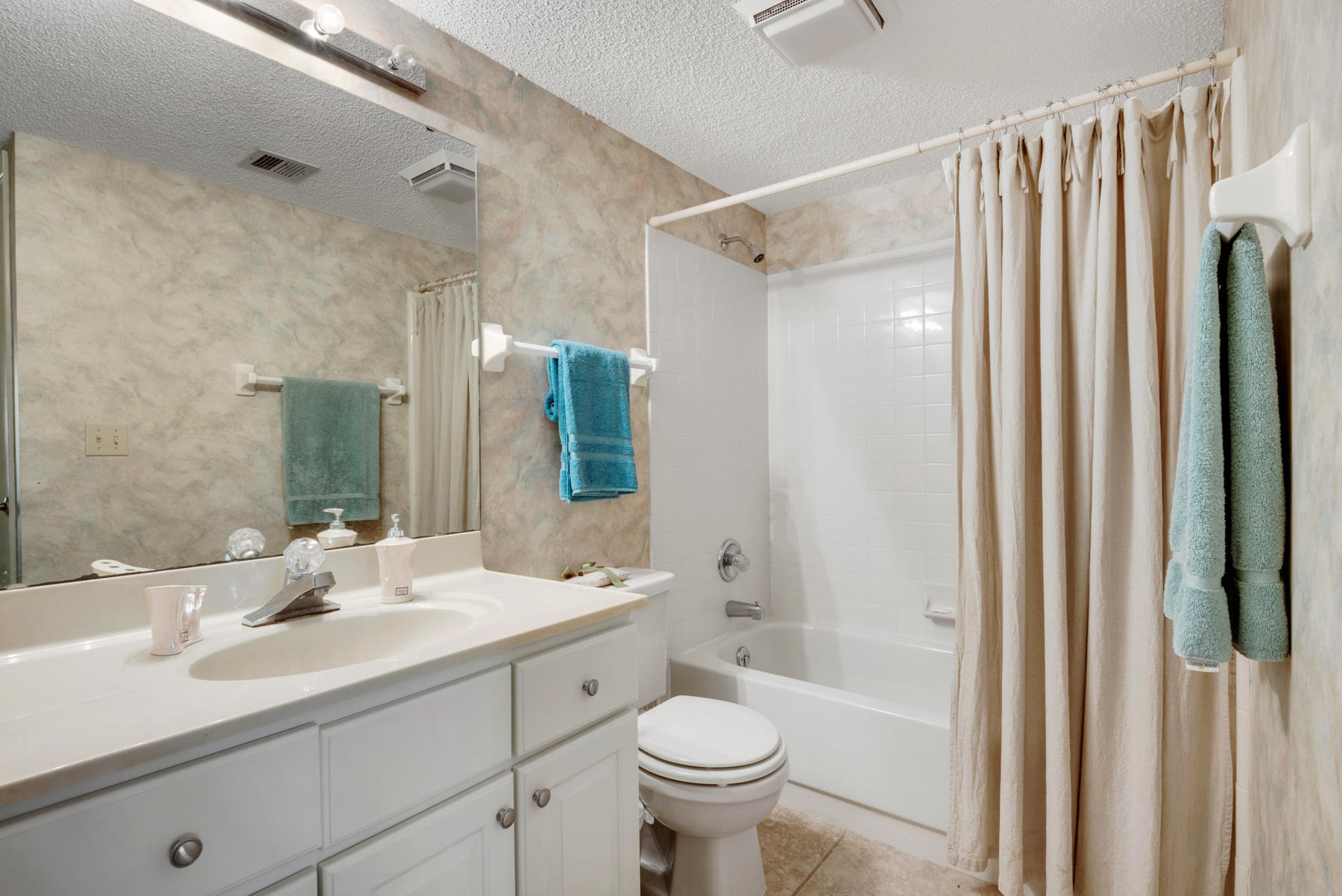 BEACHWALK VILLAS PH 05 - Residential