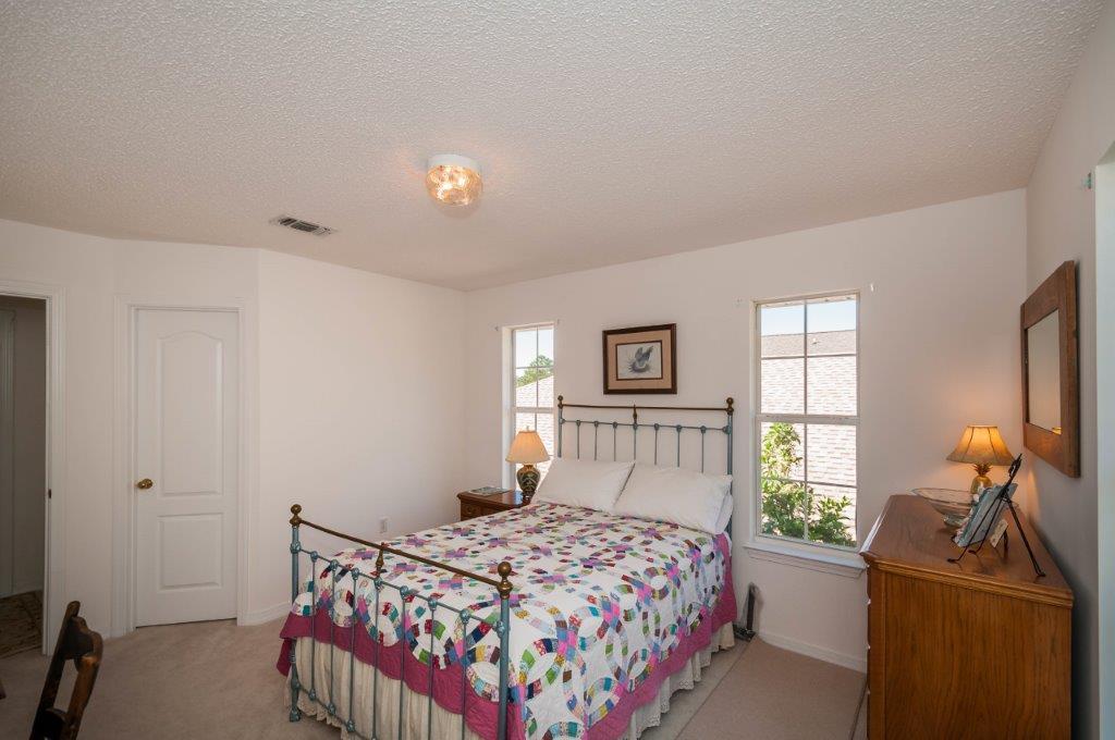 EMERALD LAKES PH 3 - Residential