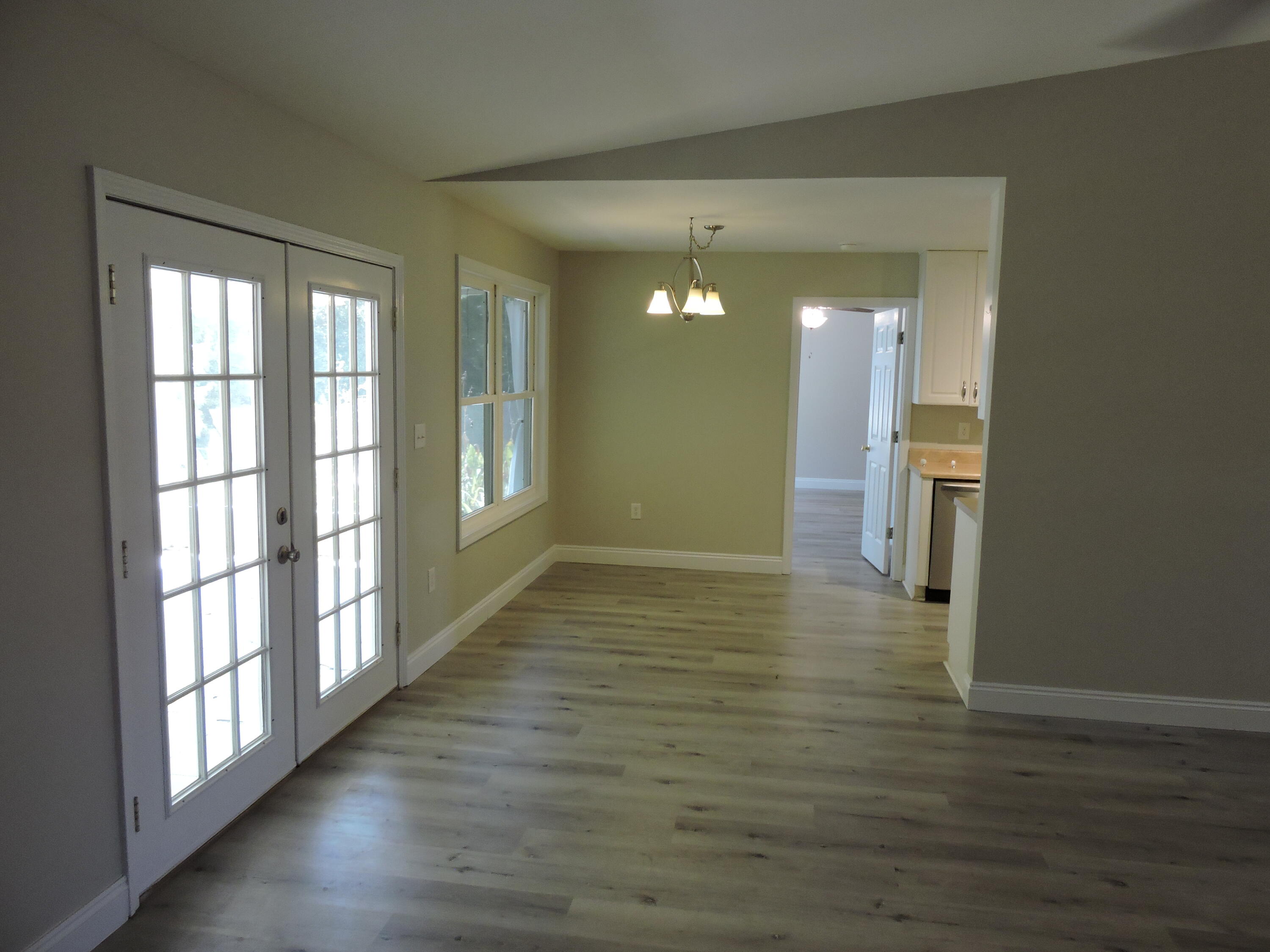 COUNTRYVIEW ESTATES 7TH ADDN - Residential Lease