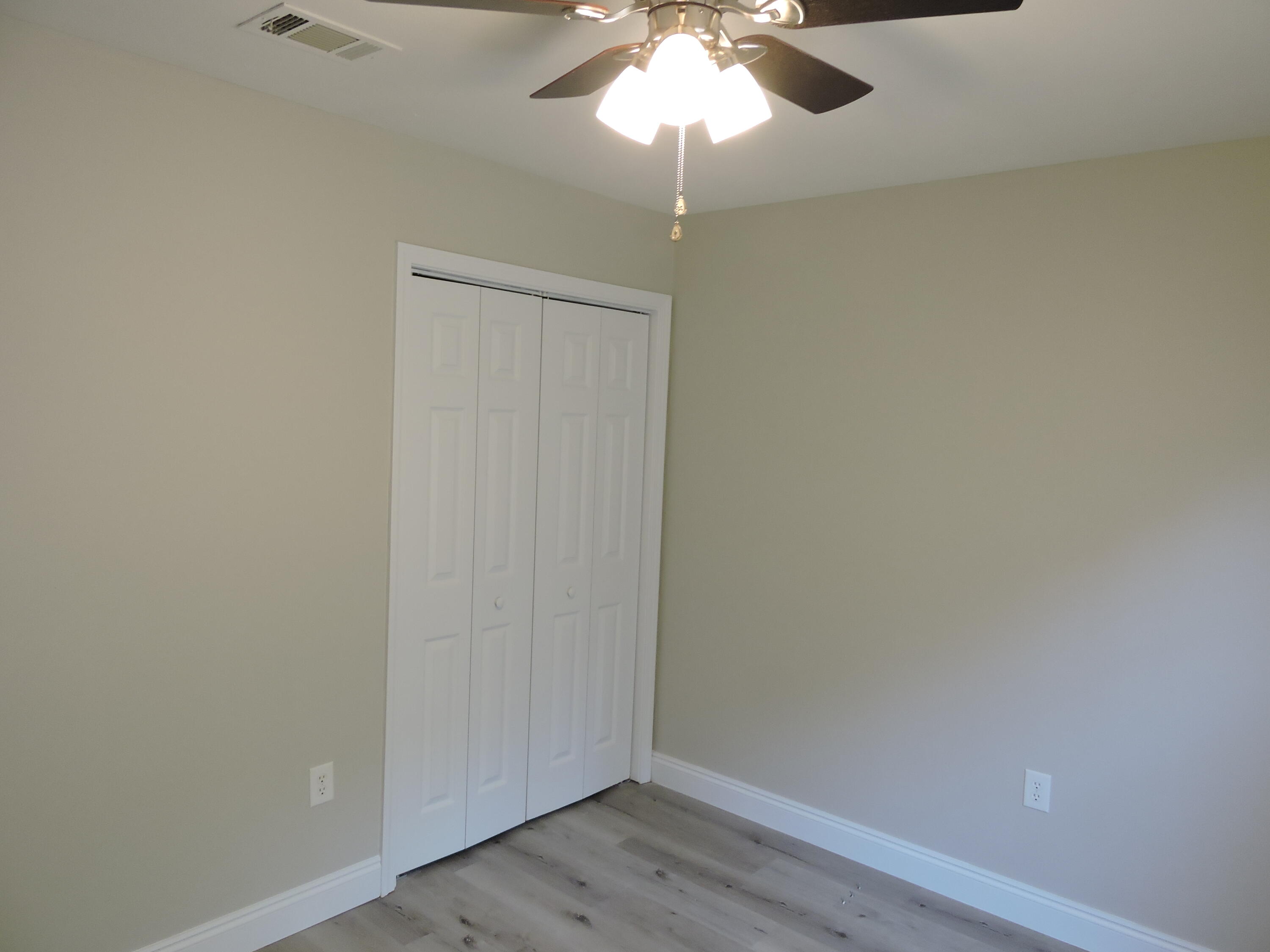 COUNTRYVIEW ESTATES 7TH ADDN - Residential Lease