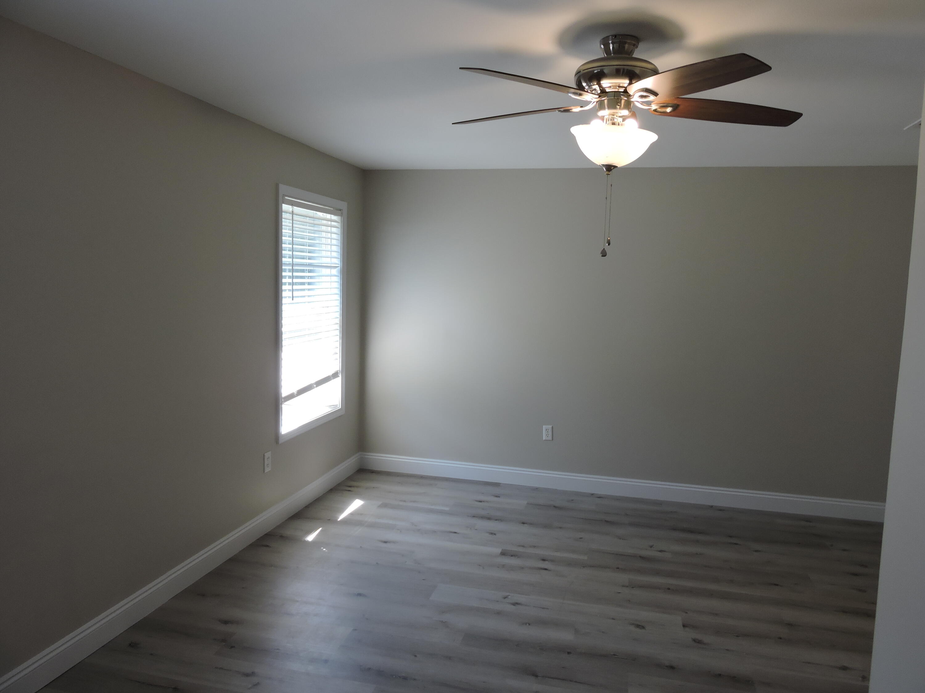 COUNTRYVIEW ESTATES 7TH ADDN - Residential Lease