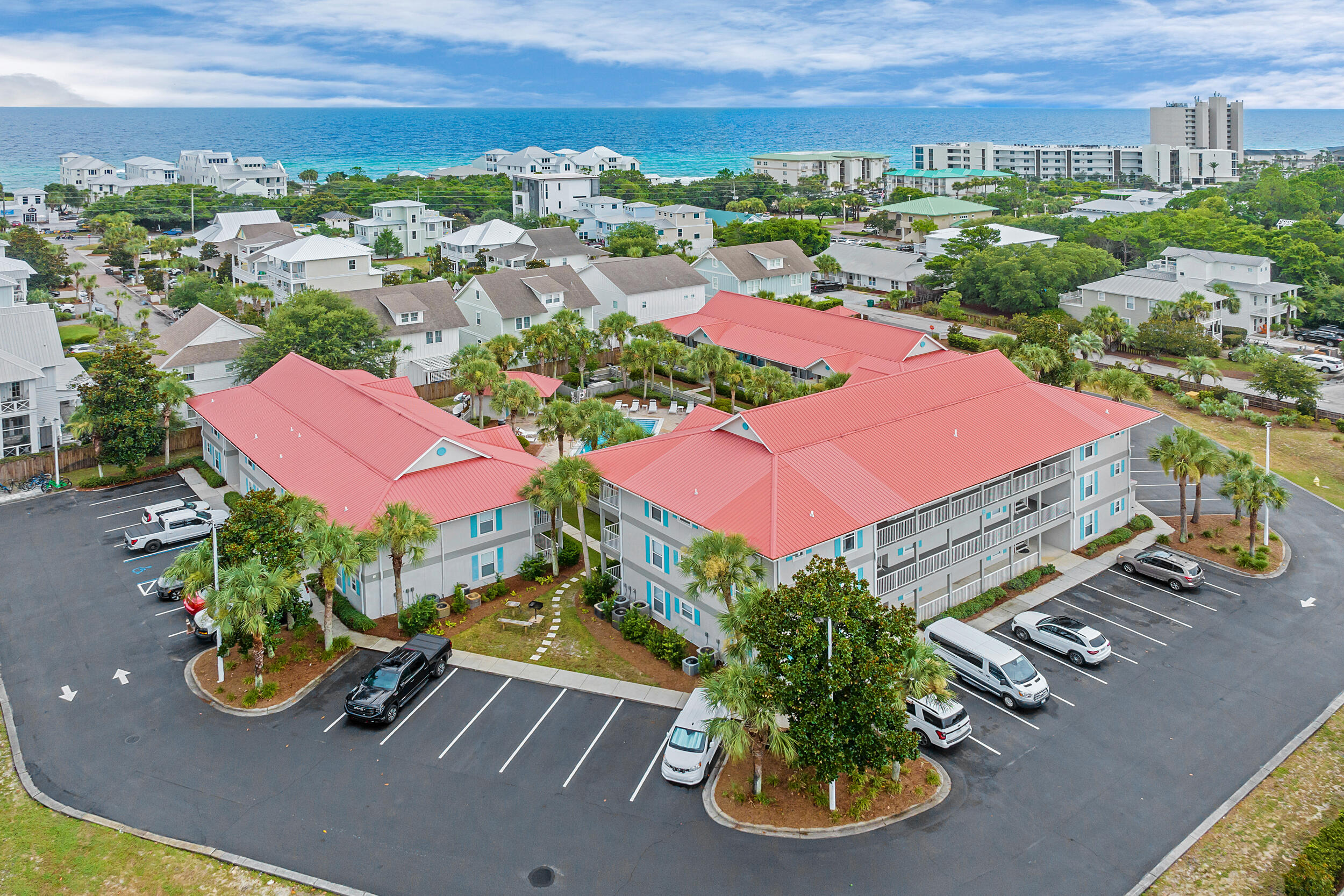 ROLLIN TIDE VILLAS - Residential