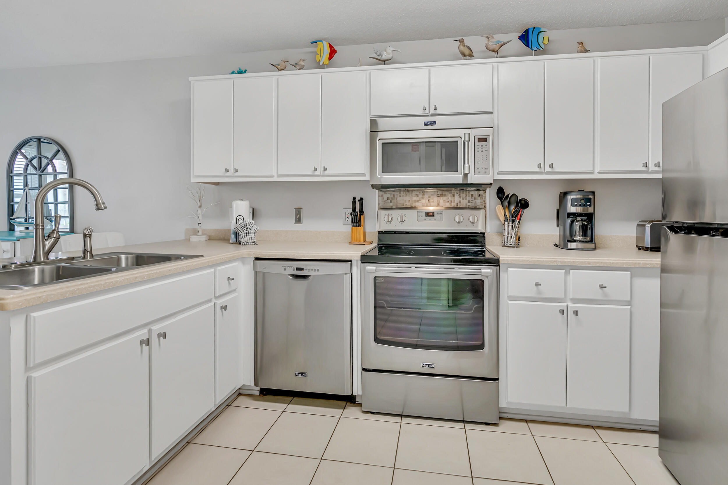 ROLLIN TIDE VILLAS - Residential