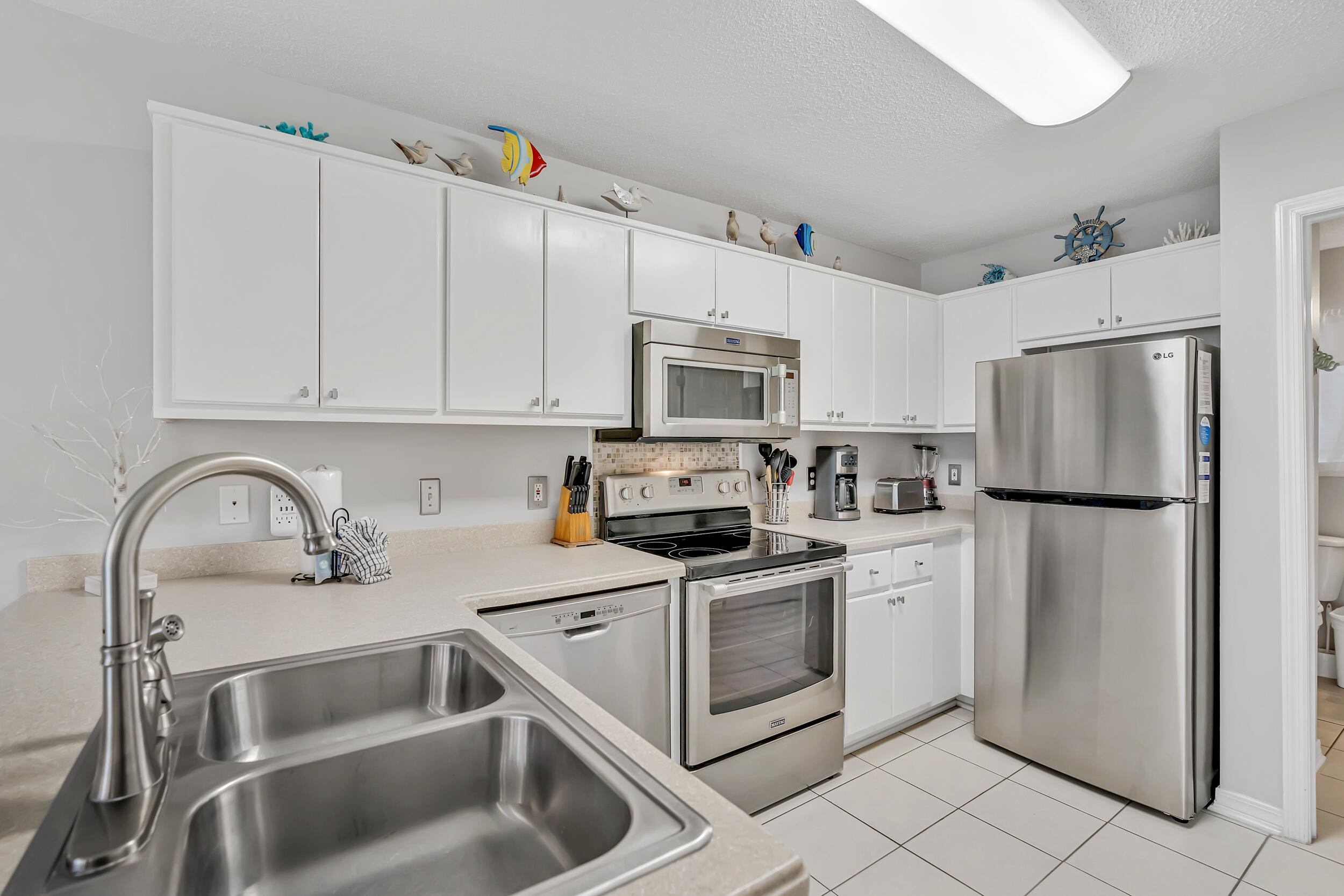 ROLLIN TIDE VILLAS - Residential