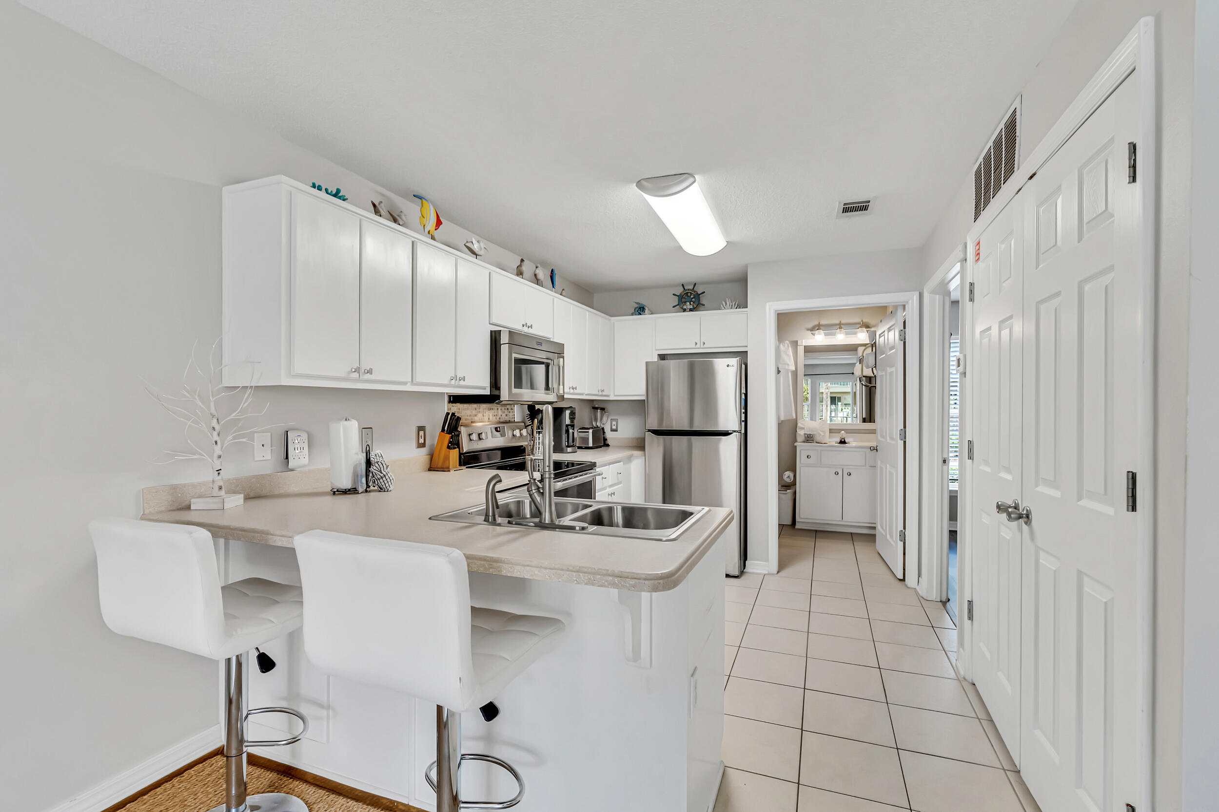 ROLLIN TIDE VILLAS - Residential