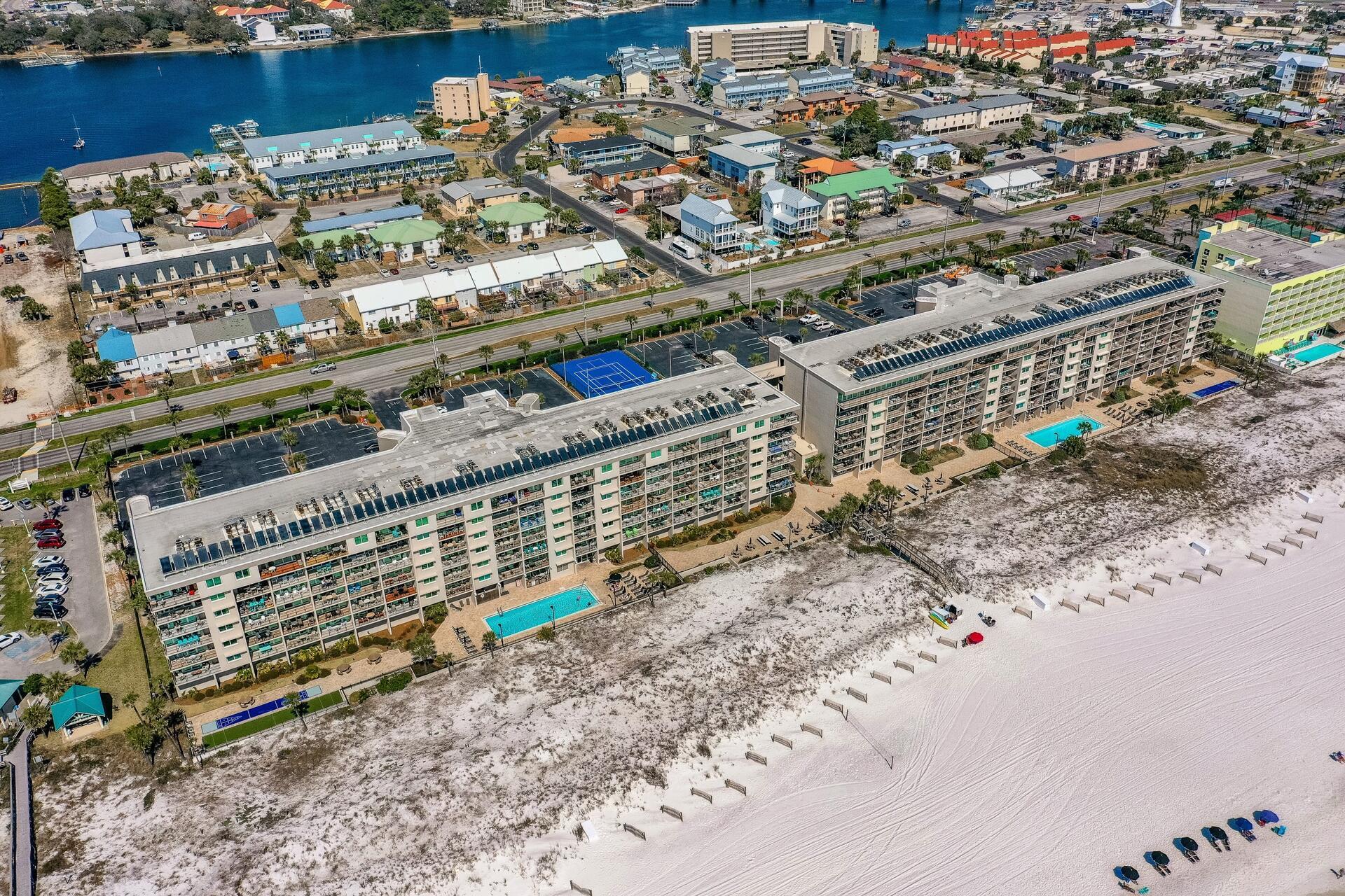 BREAKERS OF FWB PH 1 - Residential