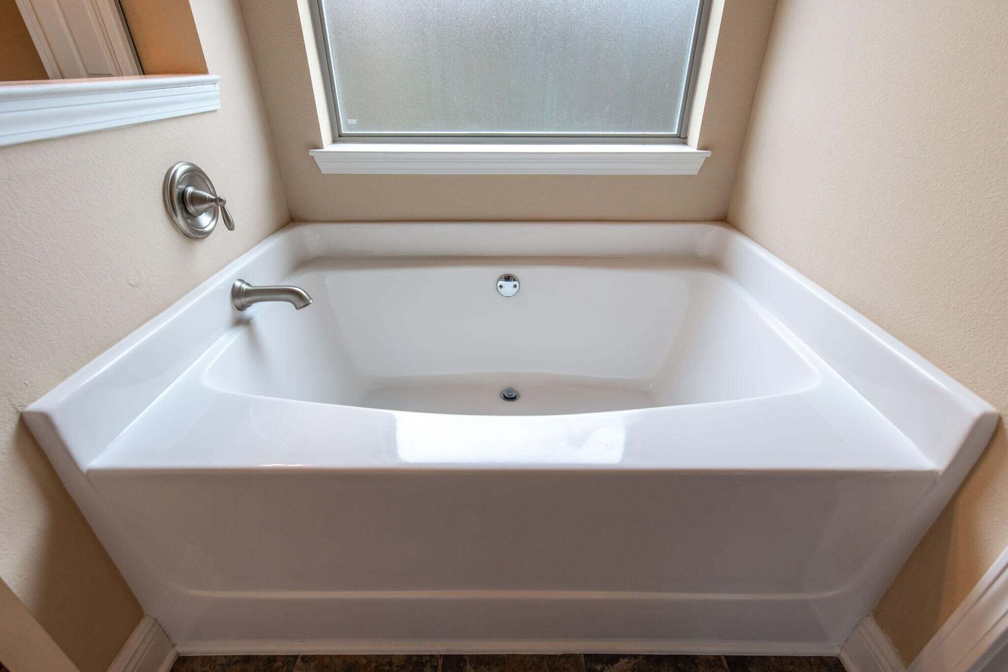 WATERFORD SOUND - Residential Lease