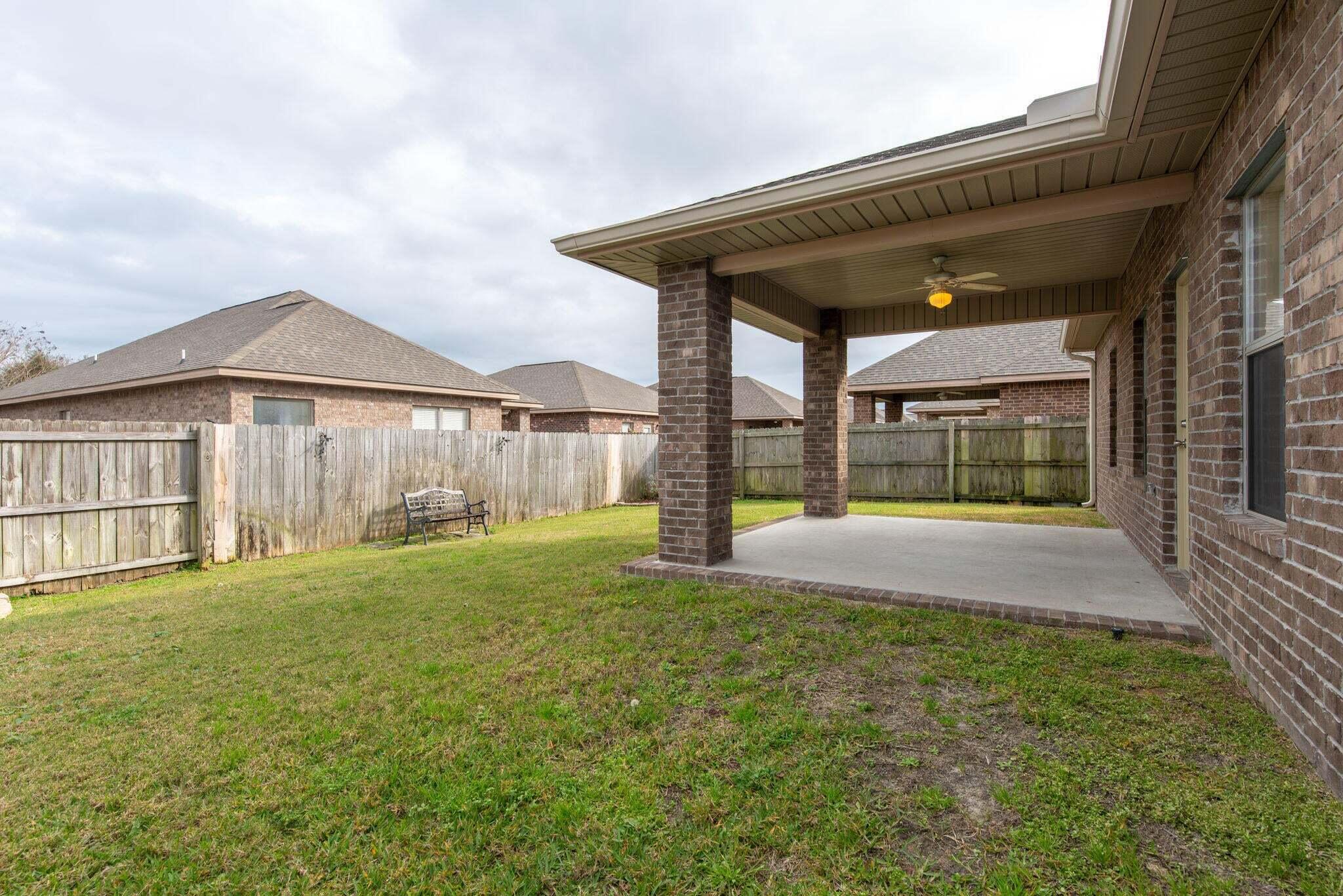 WATERFORD SOUND - Residential Lease