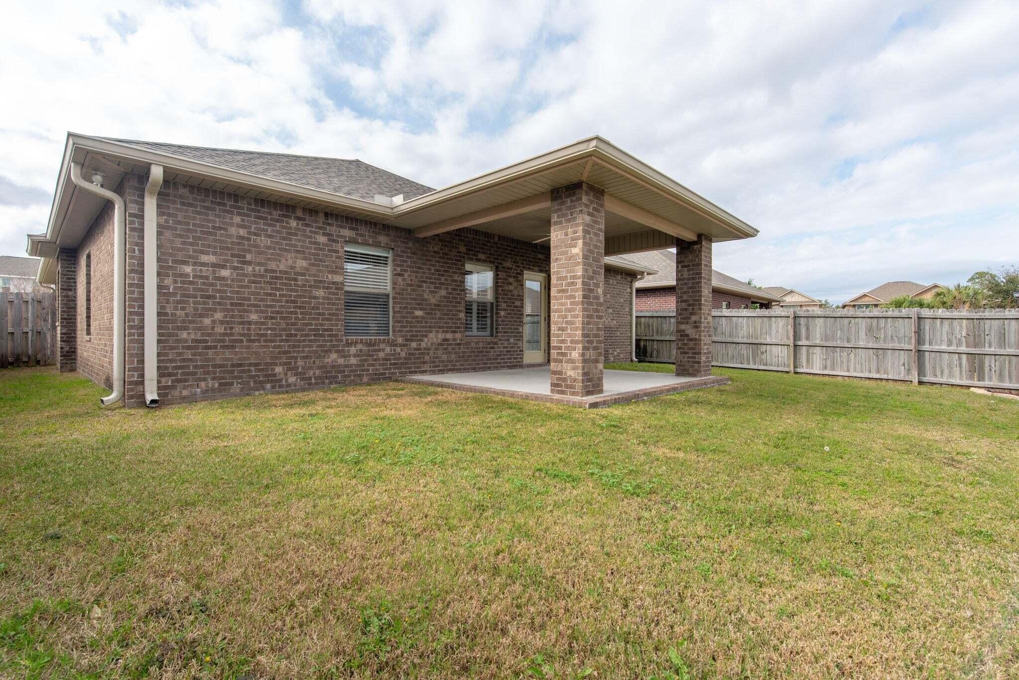 WATERFORD SOUND - Residential Lease
