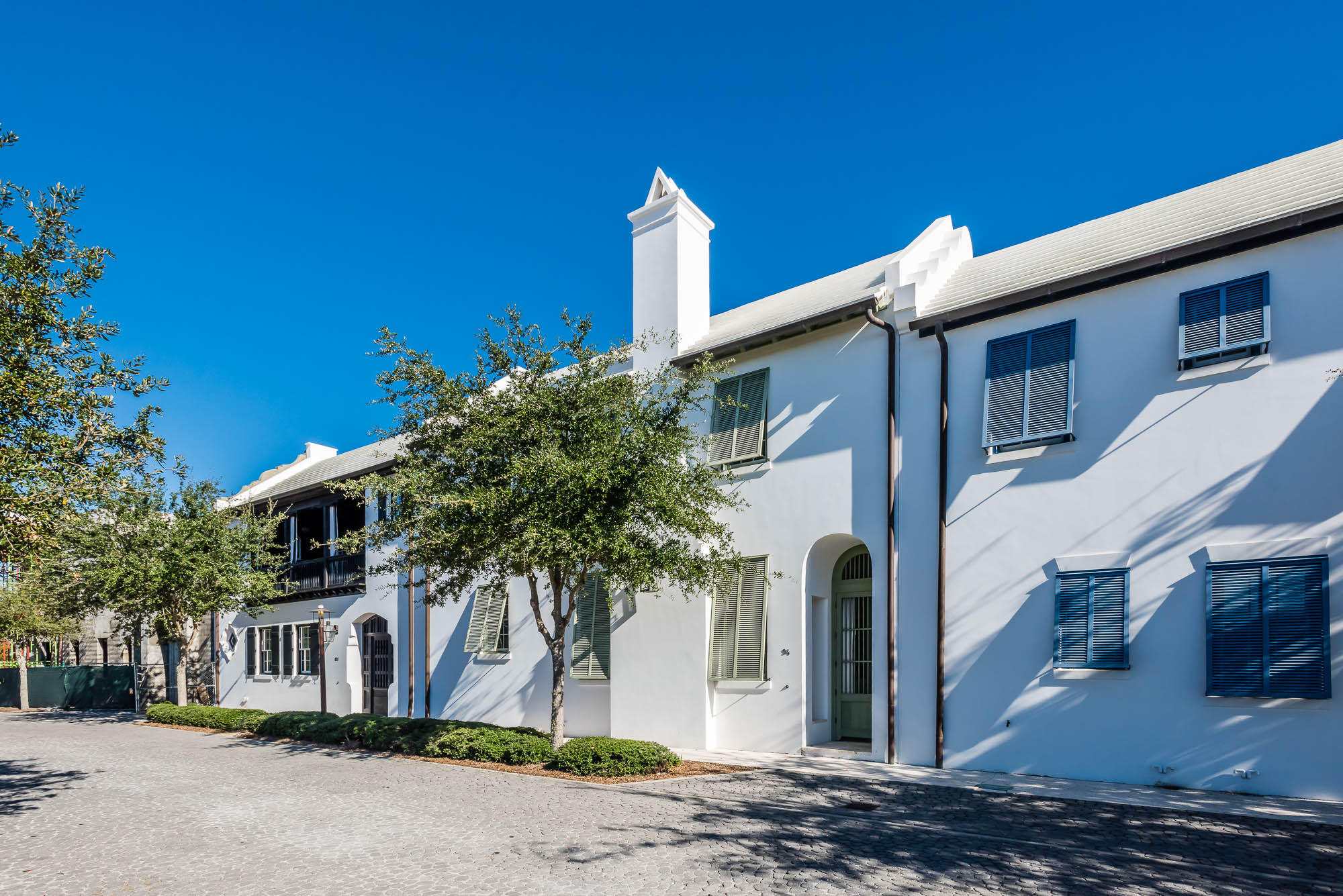 Quintessential Alys Beach courtyard centric home offers 3 BR, 3.5 BA andflex space is all masterfully designed by architect, Gary Justiss. This courtyard home is located close to Caliza Pool, Ampitheater, Fonville Press and new playground to be completed later this Spring and only a short walk or bike ride to the Fitness Center, private beach and Owners' Perch. The serene private courtyard is surrounded by a gracious shaded loggia and accented with a dipping pool and Dominican Shellstone pavers. The open floor plan kitchen, dining and living areas are finished in hand-rubbed Venetian plaster and flooring is Dominican Shellstone. The kitchen, with a limestone topped island, boasts top of the line appliances: Subzero refrigerator,
