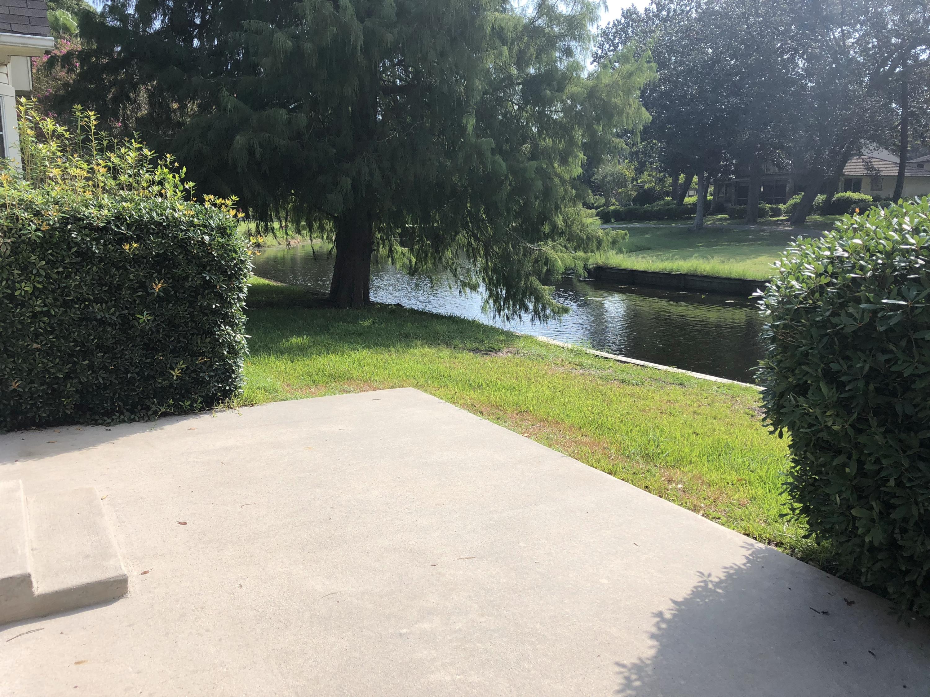 FAIRWAY LAKES - Residential Lease