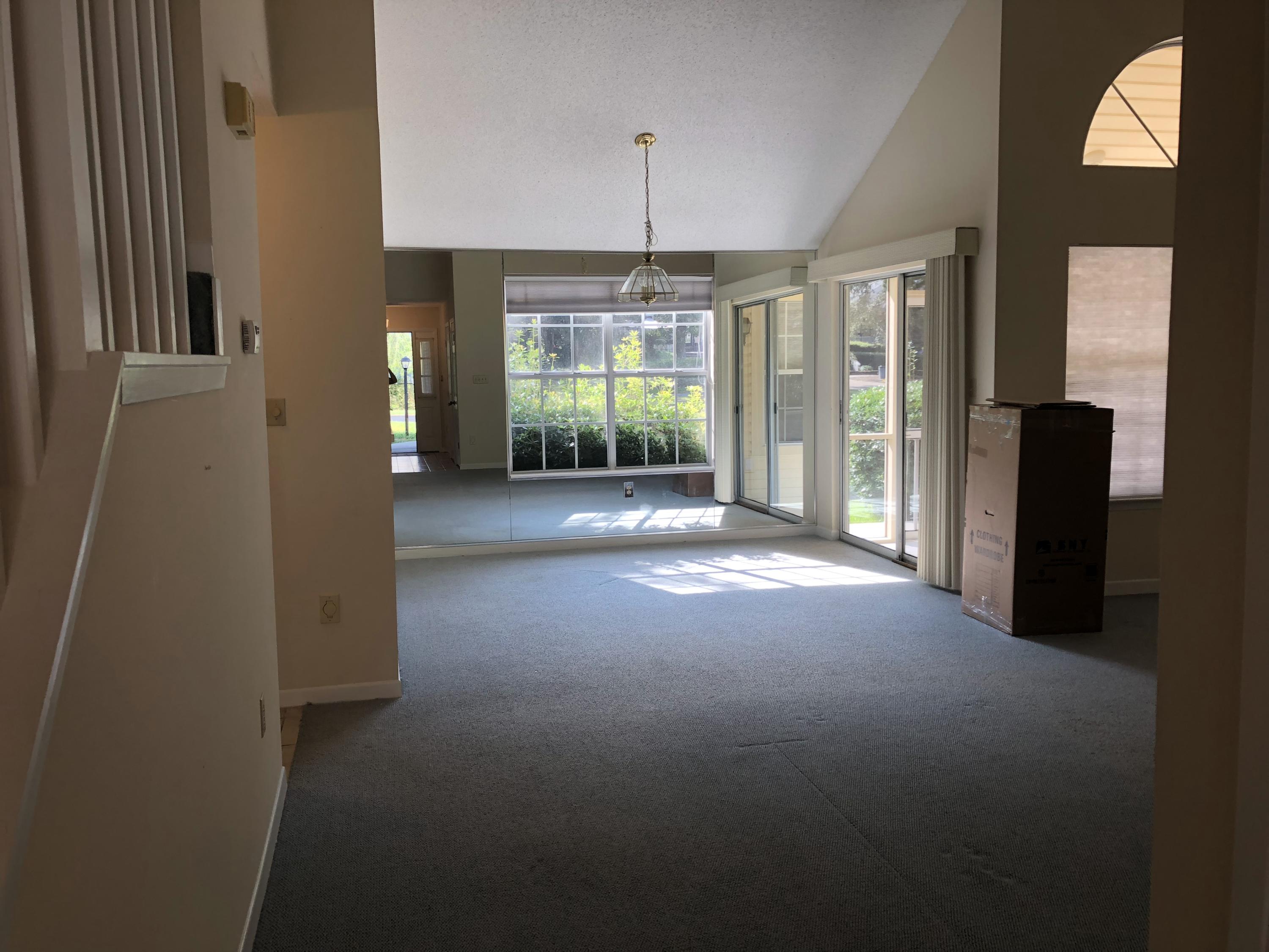 FAIRWAY LAKES - Residential Lease