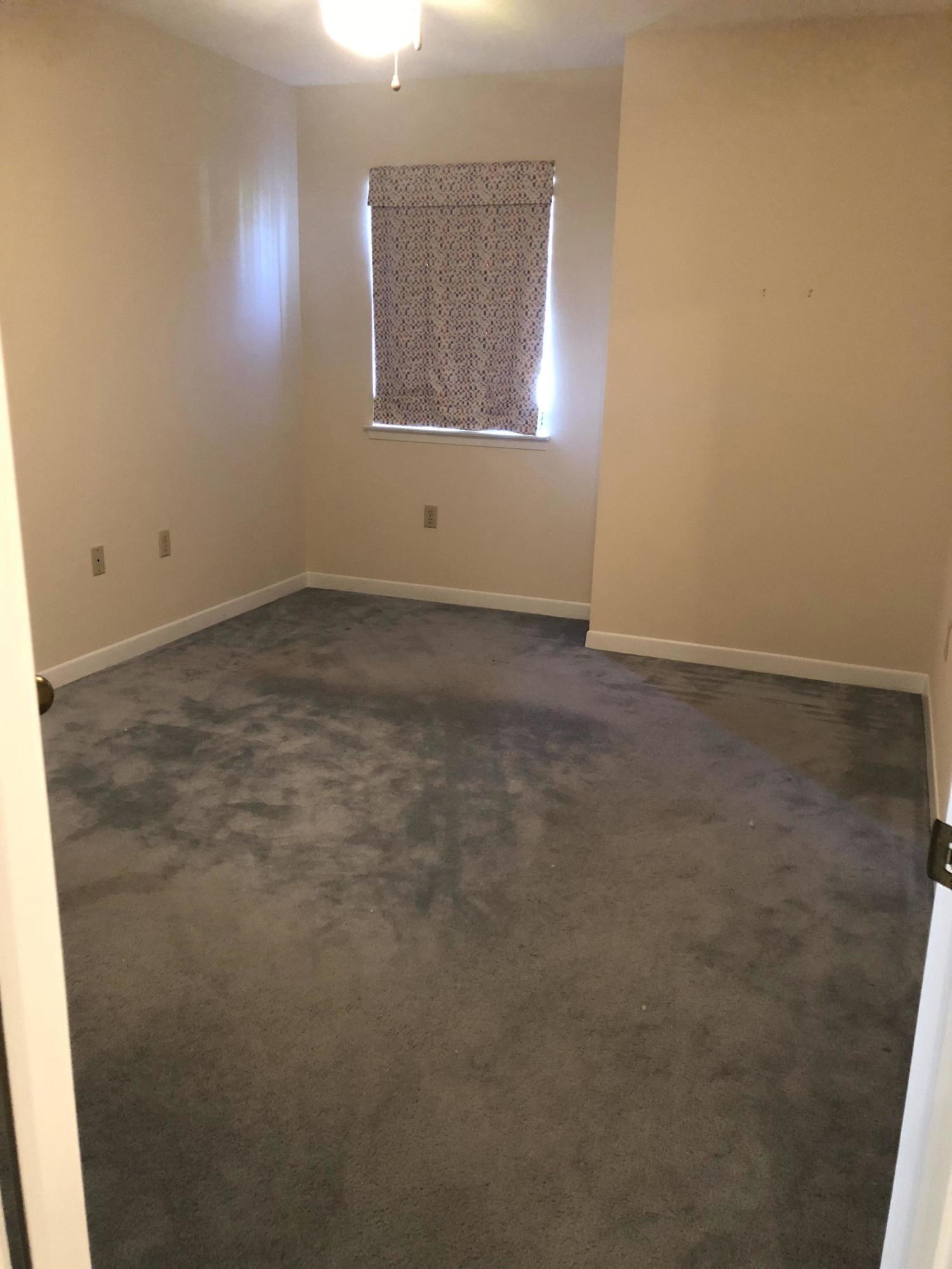 FAIRWAY LAKES - Residential Lease