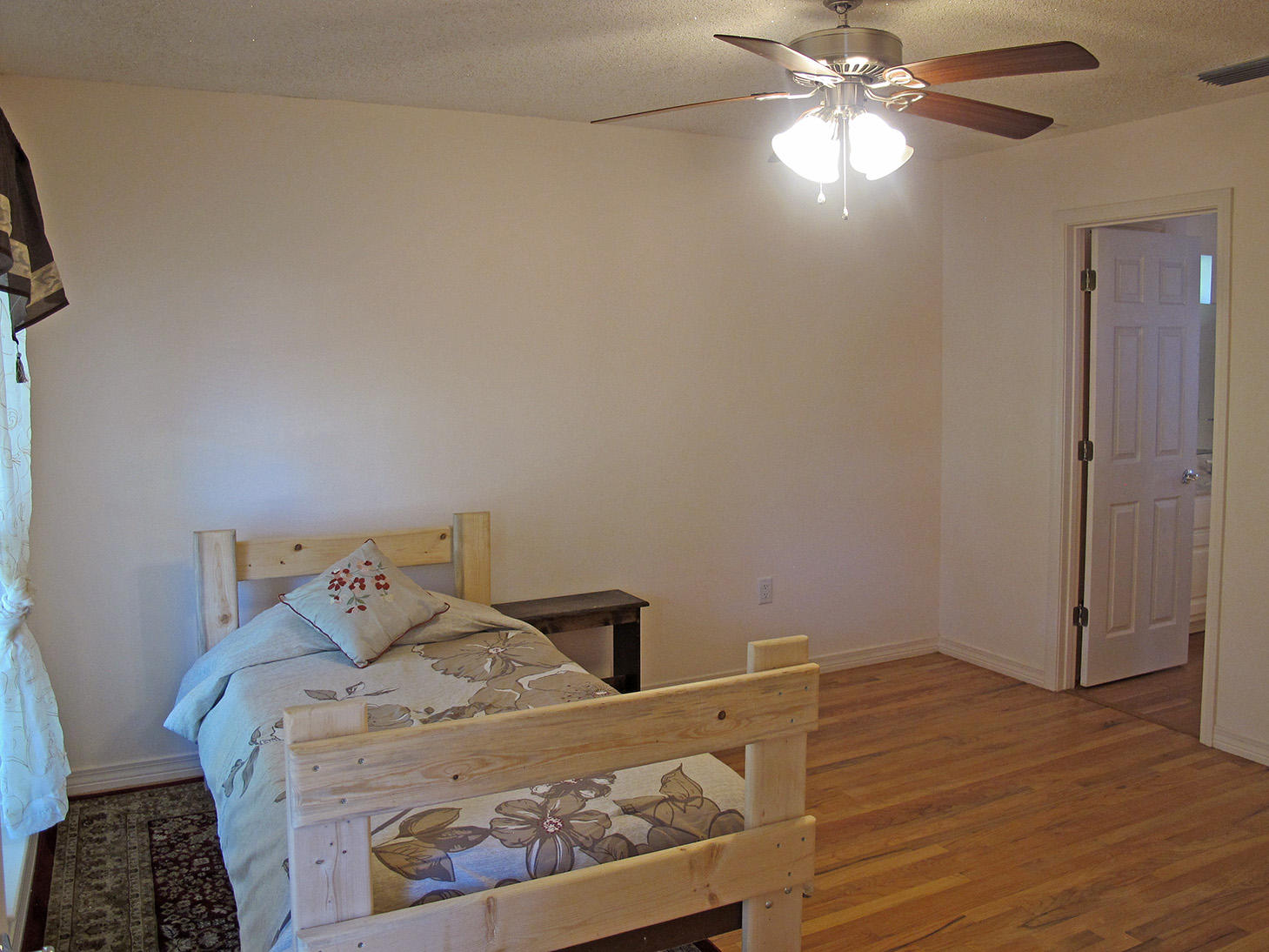 LAKE POINTE - Residential