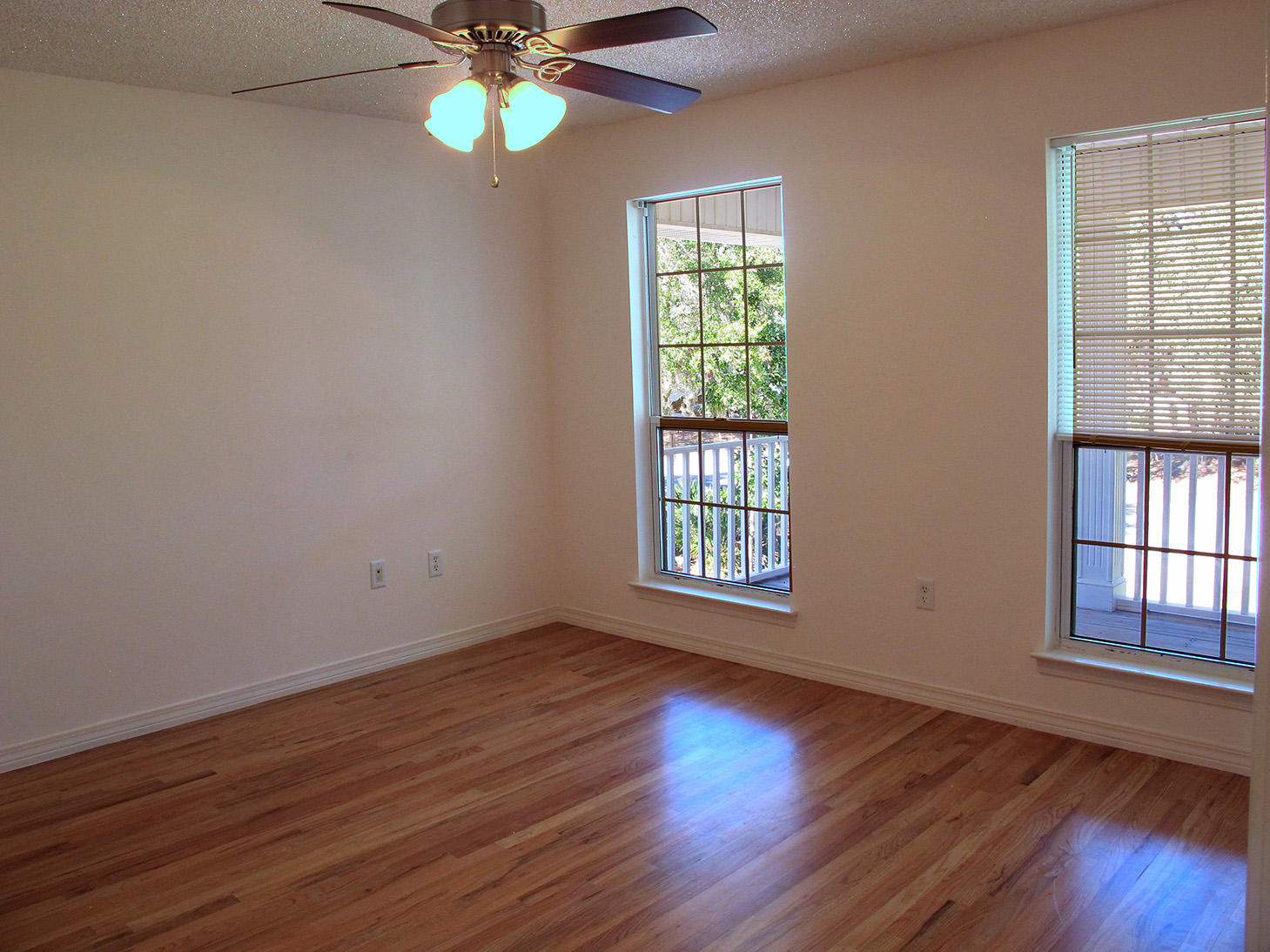 LAKE POINTE - Residential