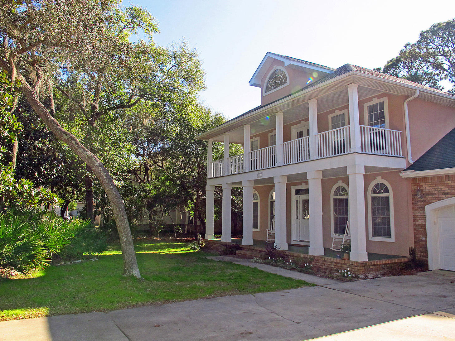 LAKE POINTE - Residential