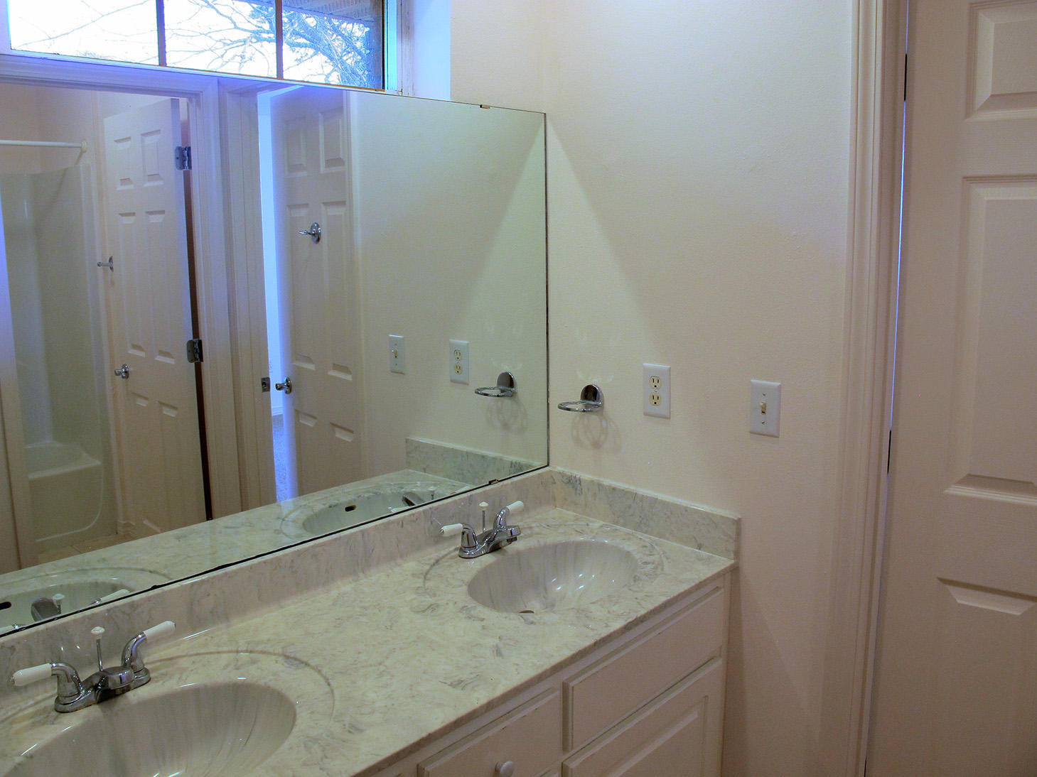 LAKE POINTE - Residential