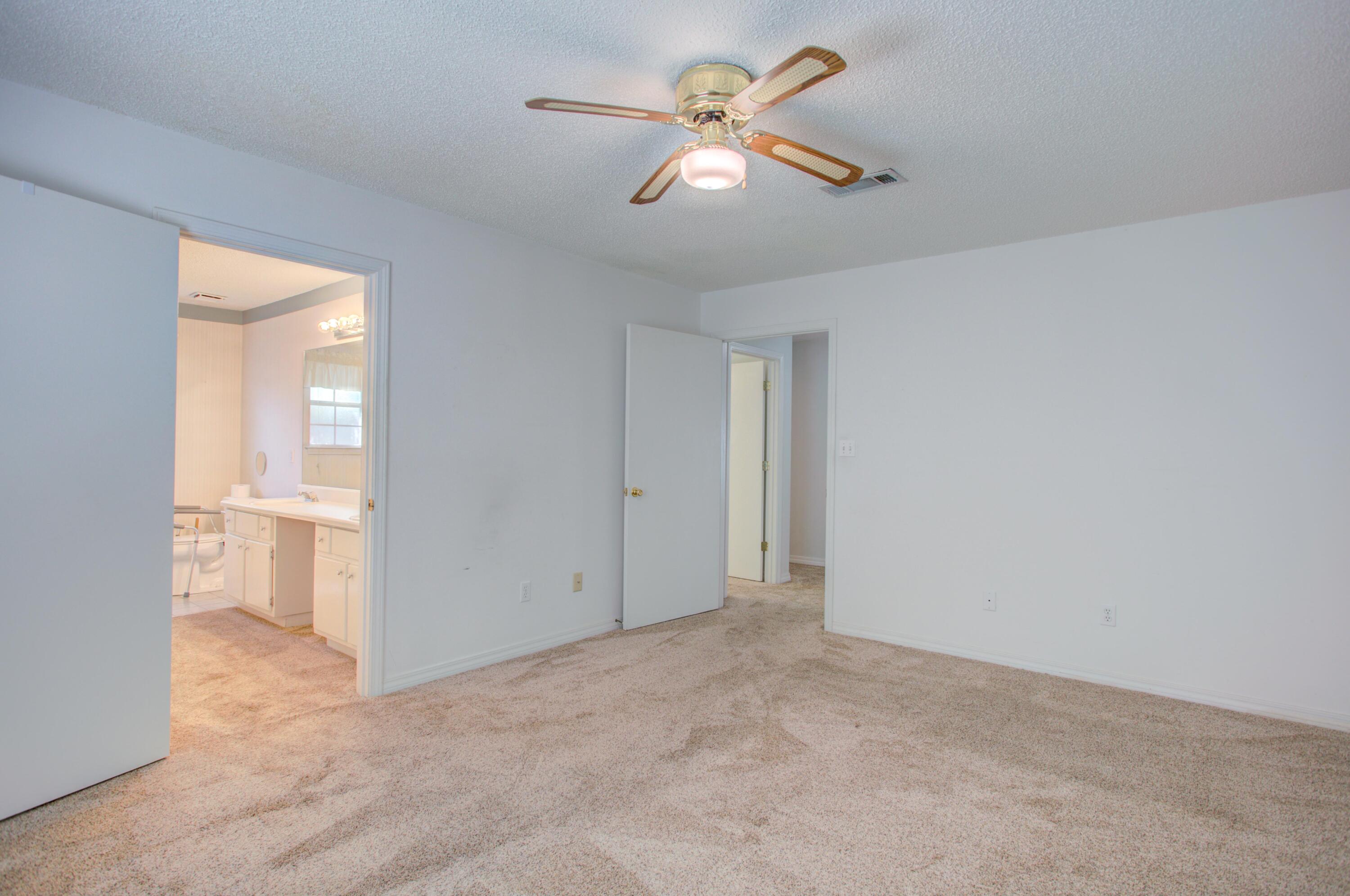 EMERALD ESTATES - Residential