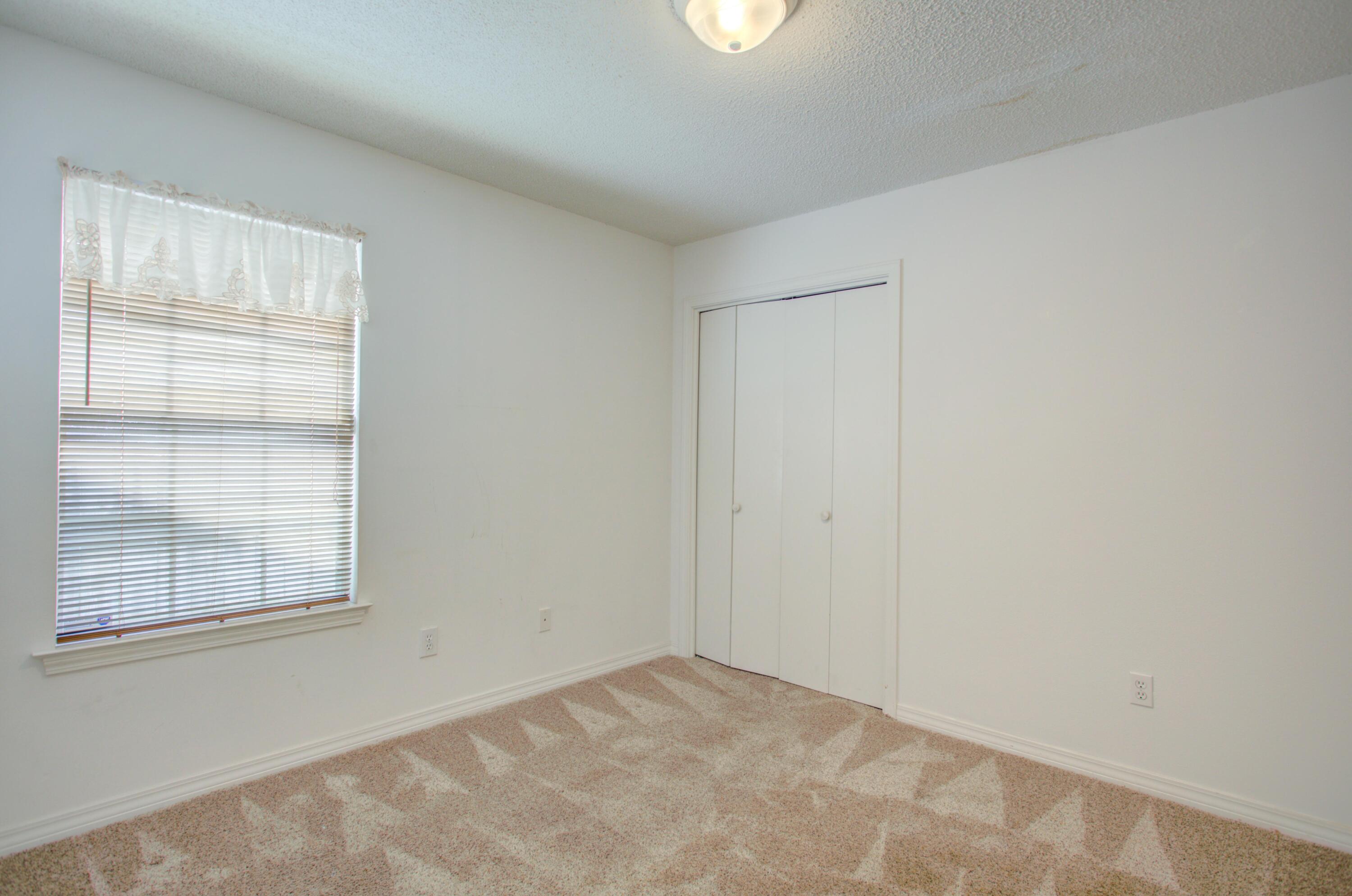 EMERALD ESTATES - Residential