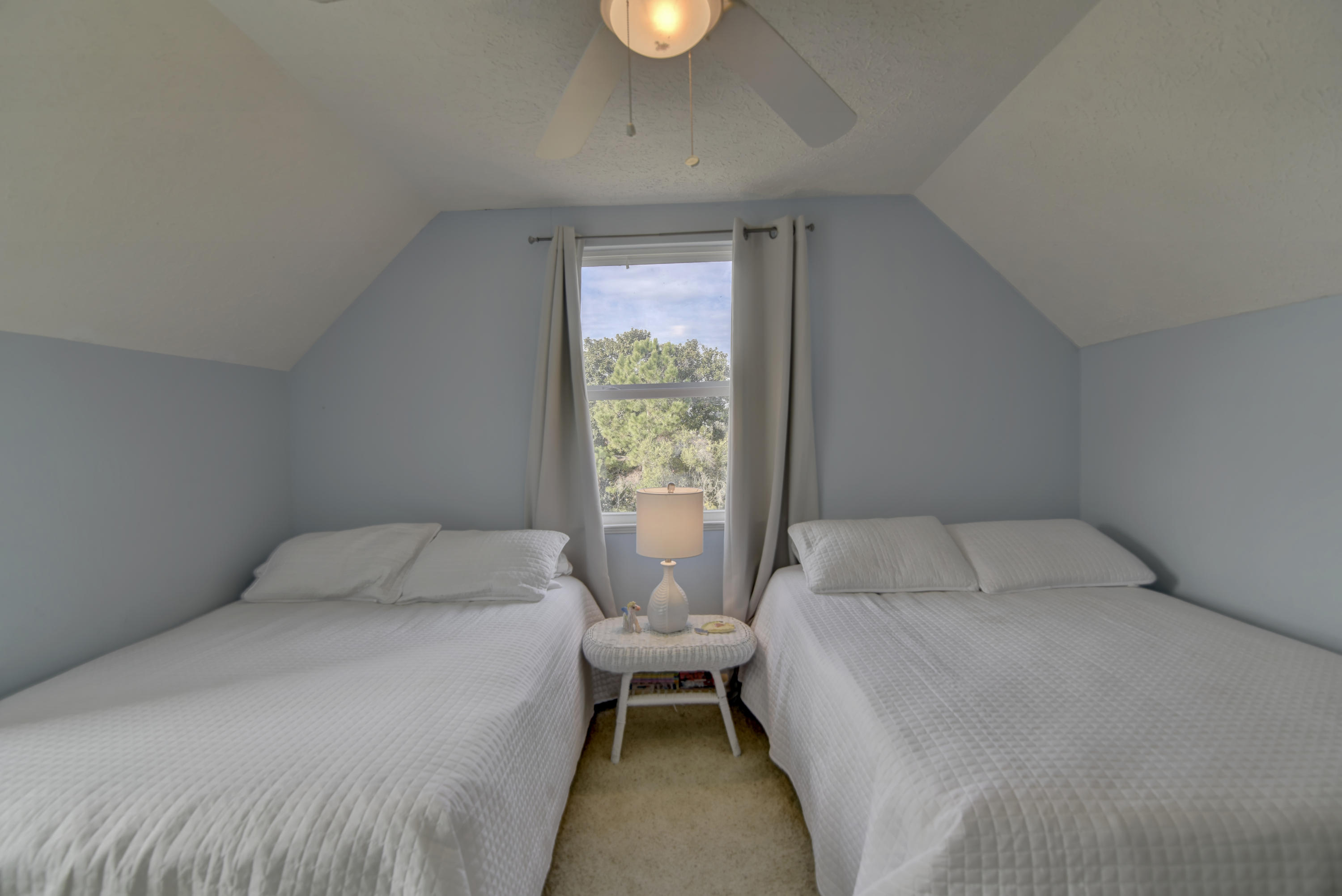 LAGUNA BEACH ESTATES - Residential