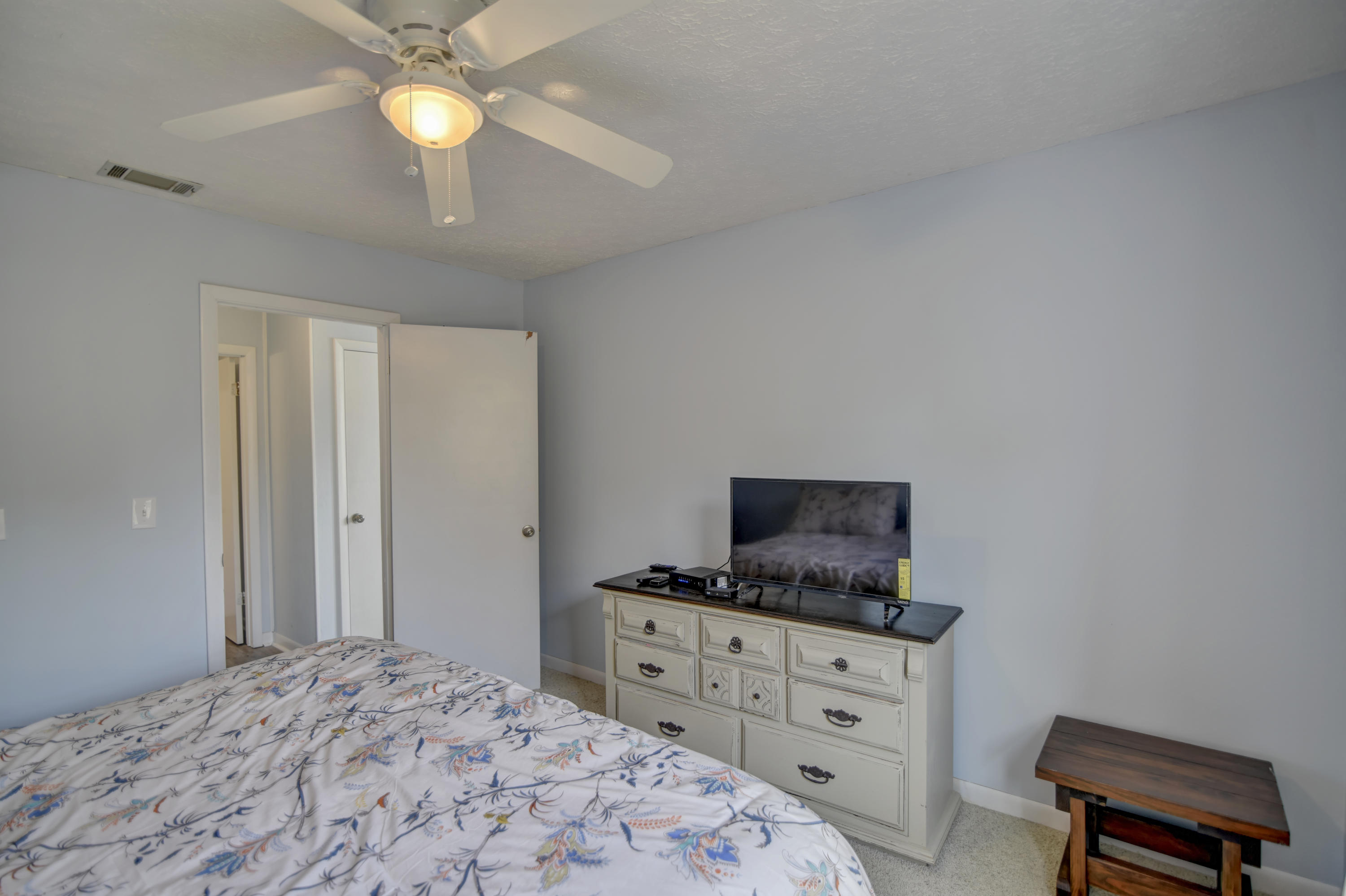 LAGUNA BEACH ESTATES - Residential