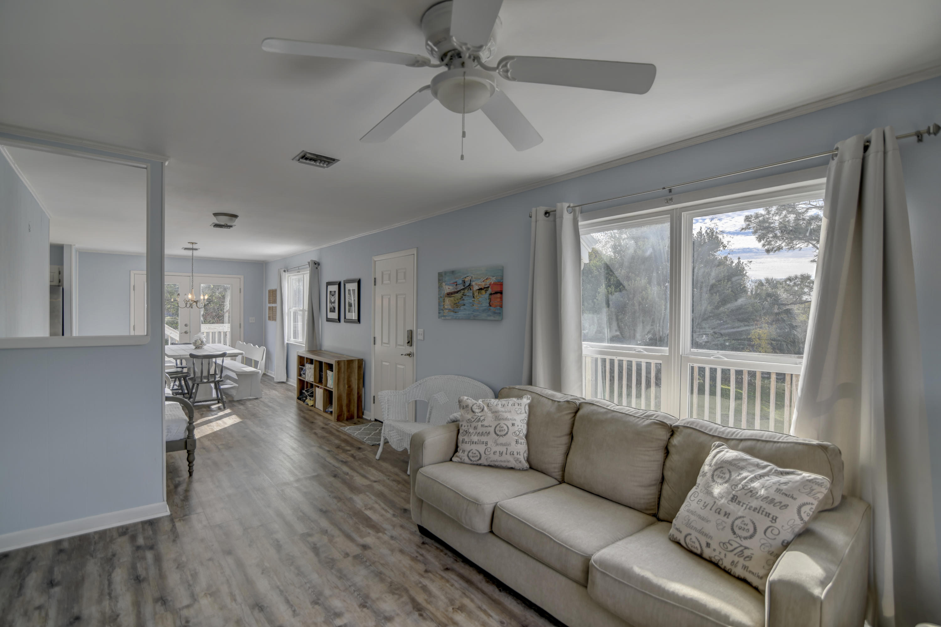 LAGUNA BEACH ESTATES - Residential