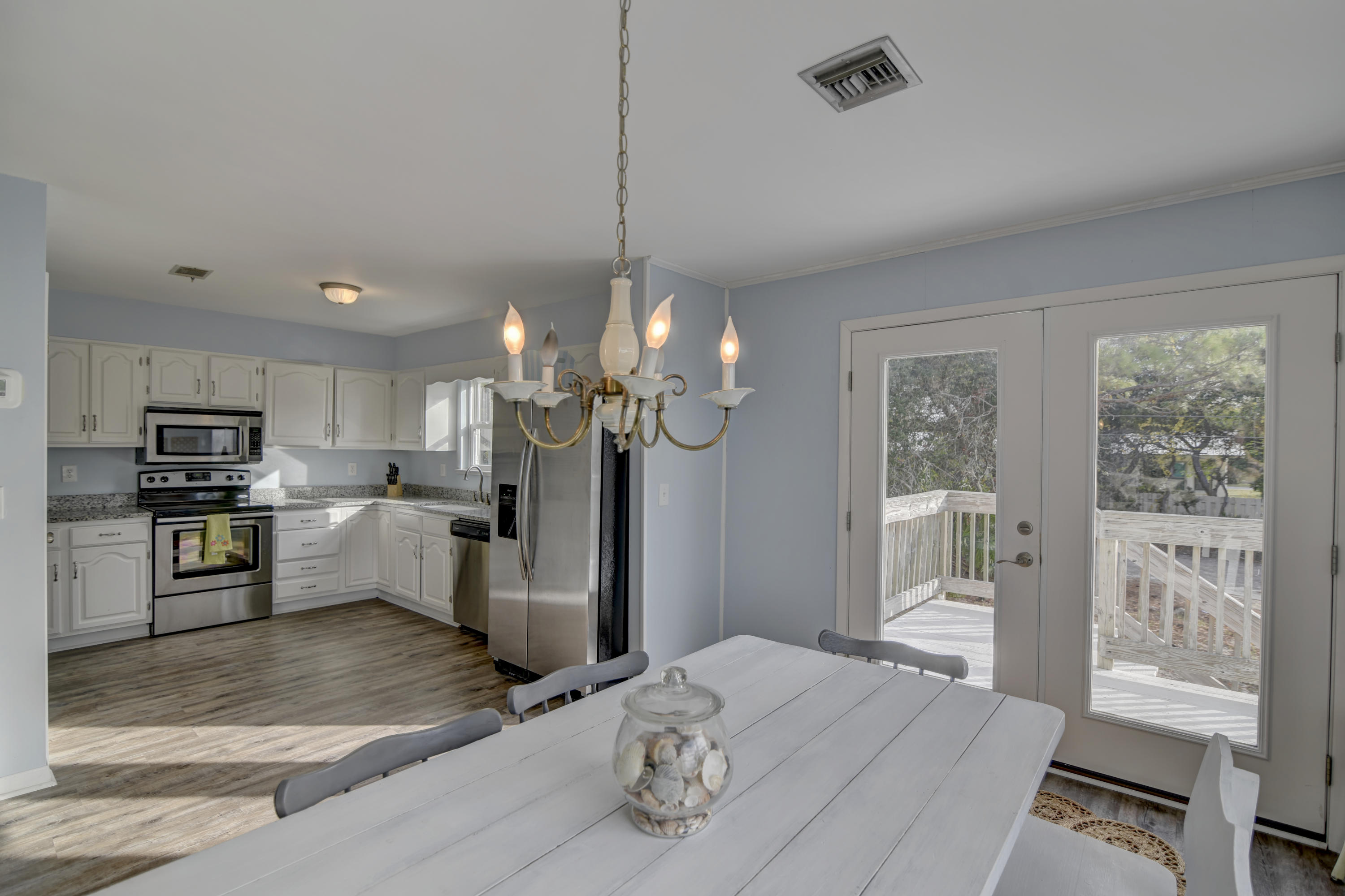 LAGUNA BEACH ESTATES - Residential