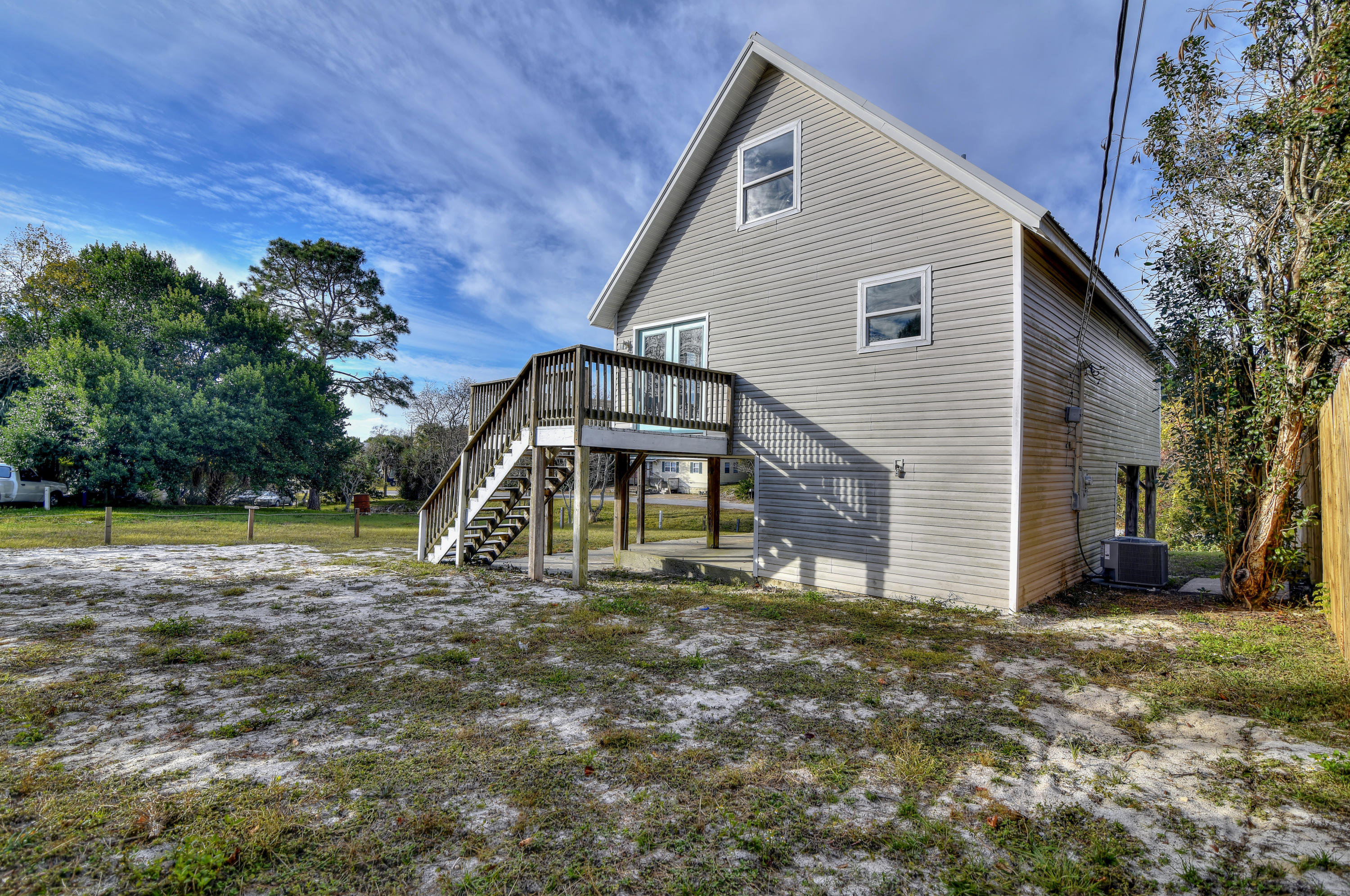 LAGUNA BEACH ESTATES - Residential