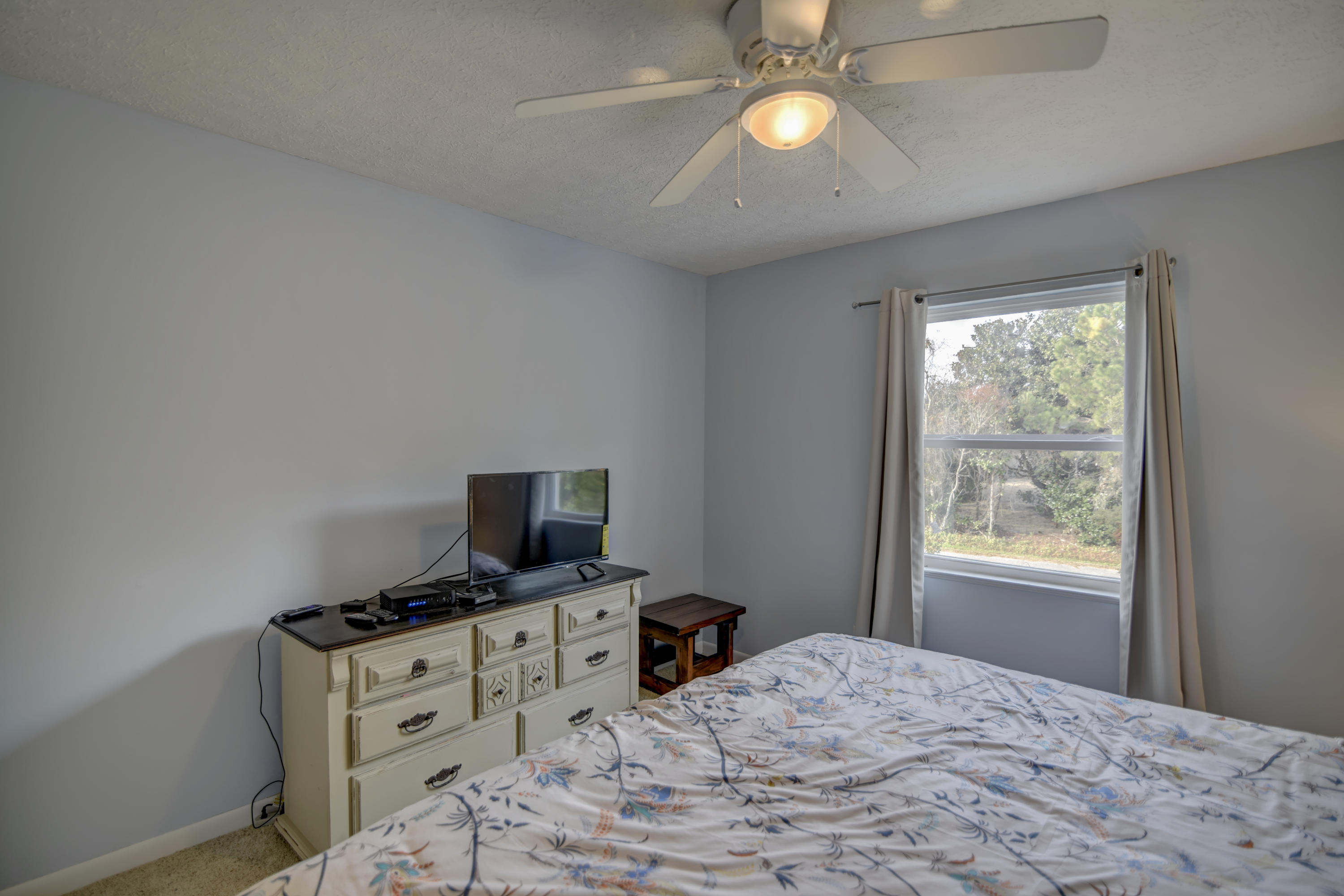 LAGUNA BEACH ESTATES - Residential