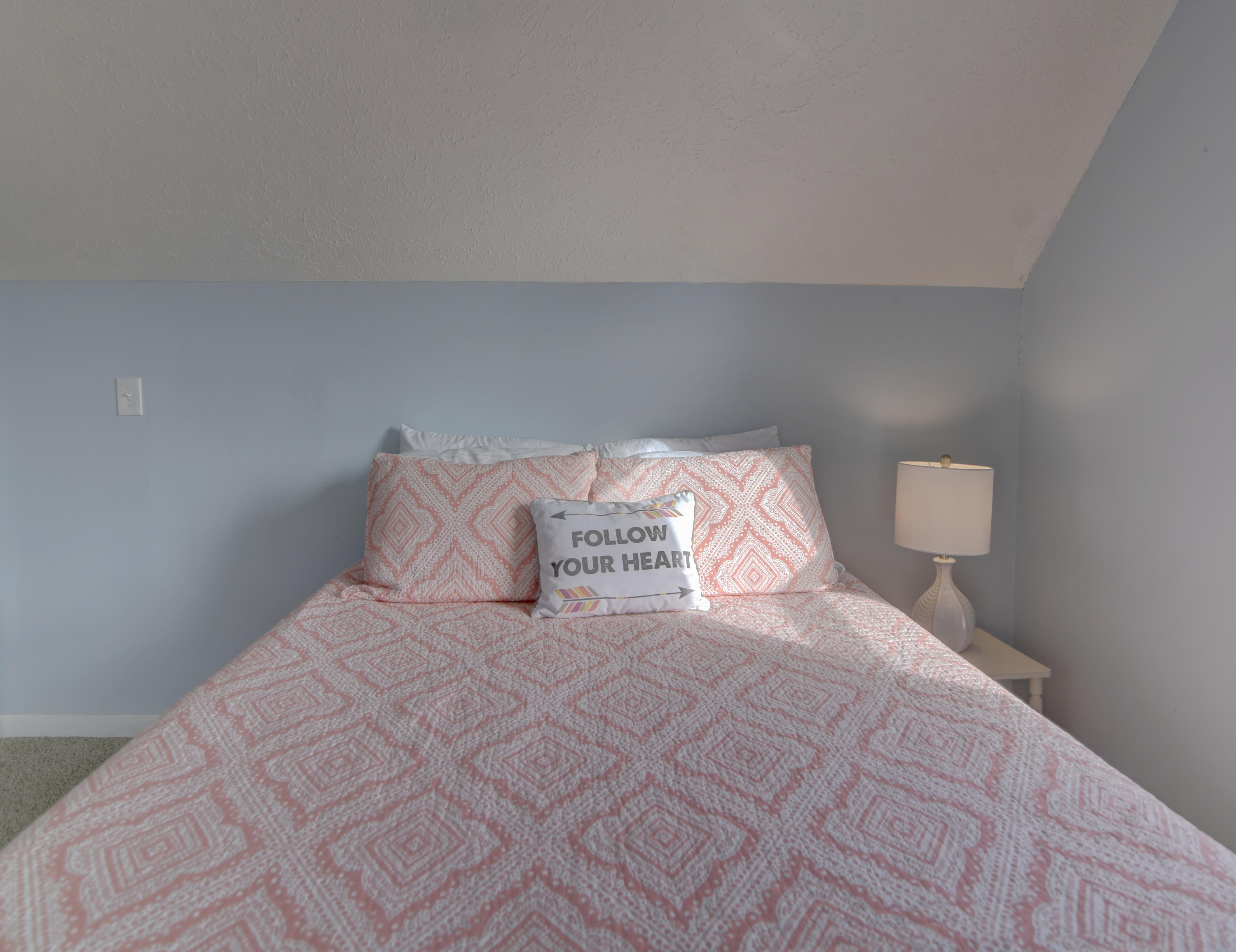 LAGUNA BEACH ESTATES - Residential