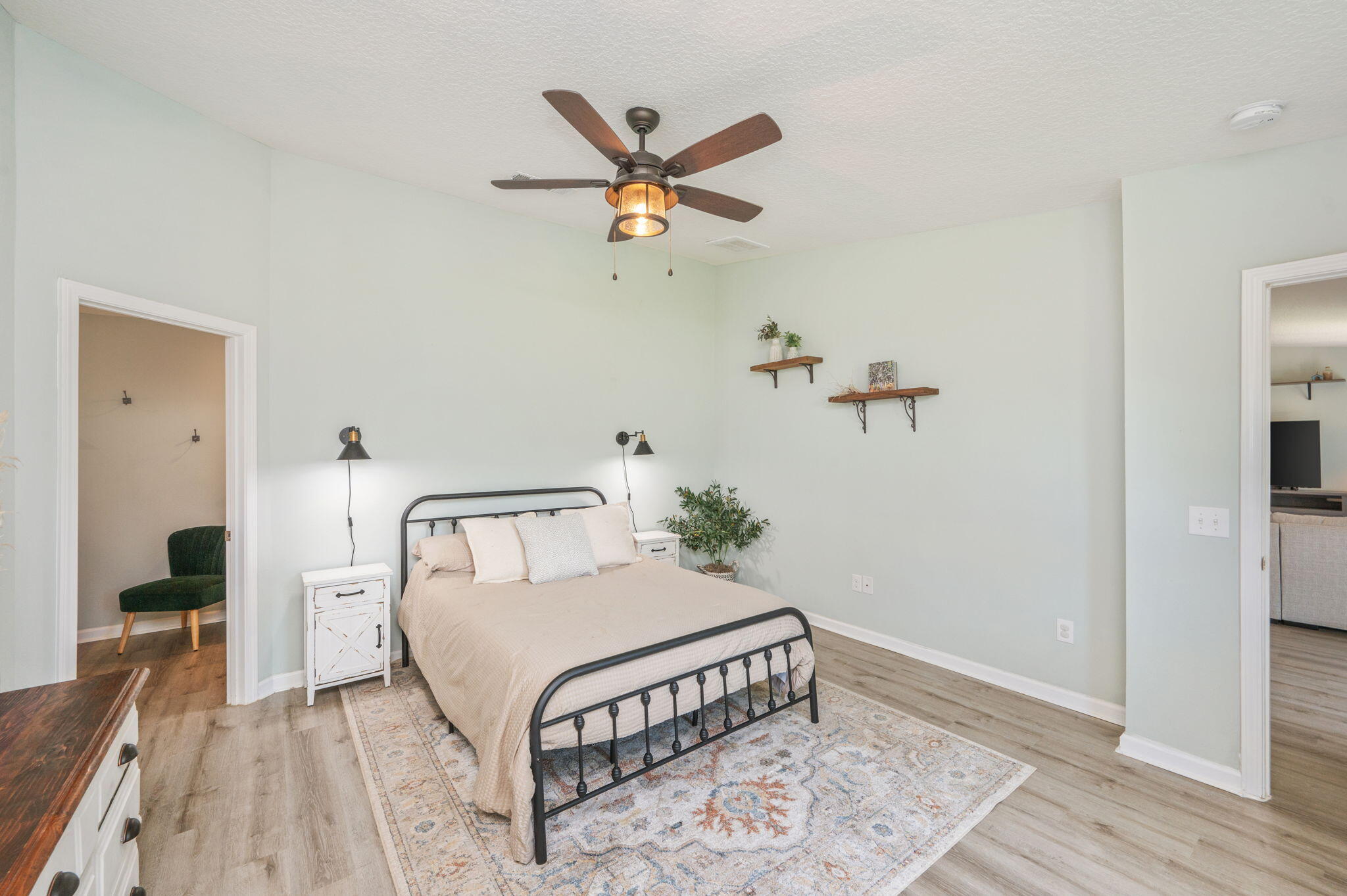 HOLLEY BY THE SEA - Residential