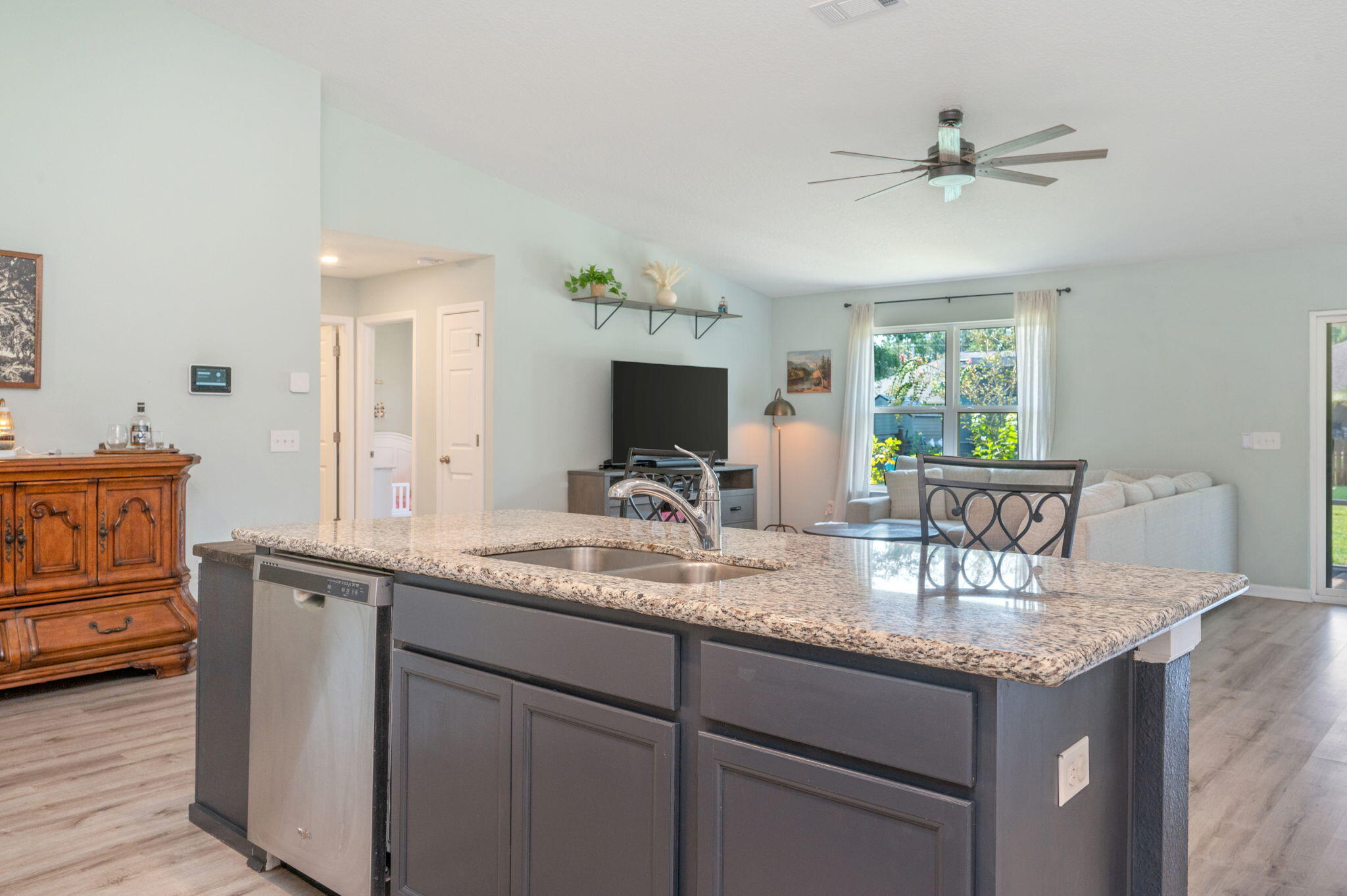 HOLLEY BY THE SEA - Residential