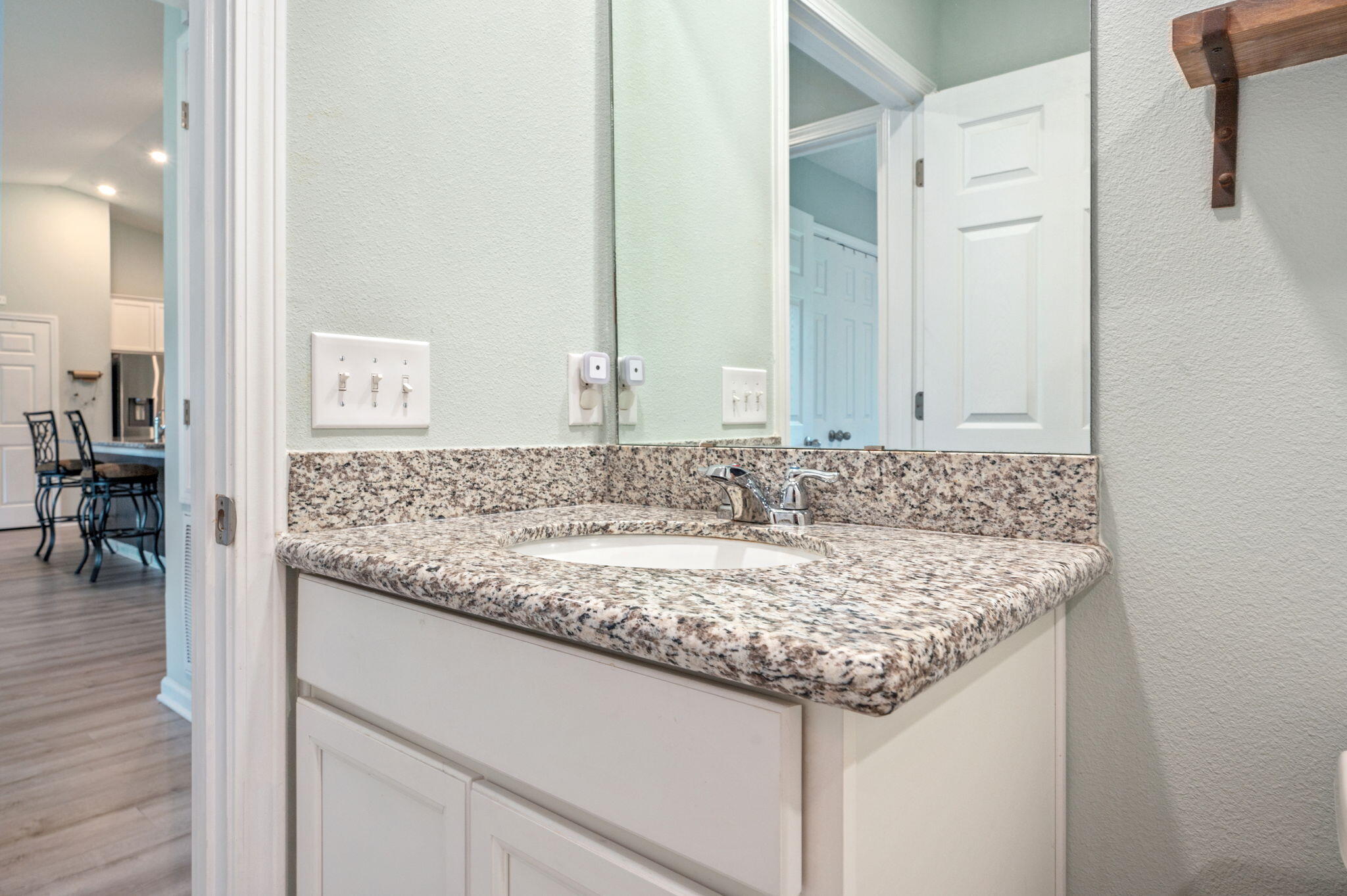 HOLLEY BY THE SEA - Residential