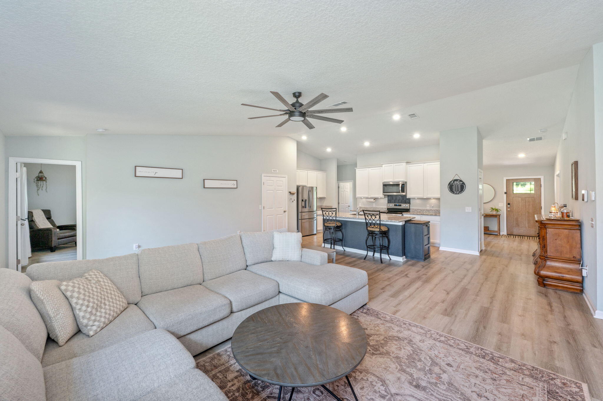 HOLLEY BY THE SEA - Residential
