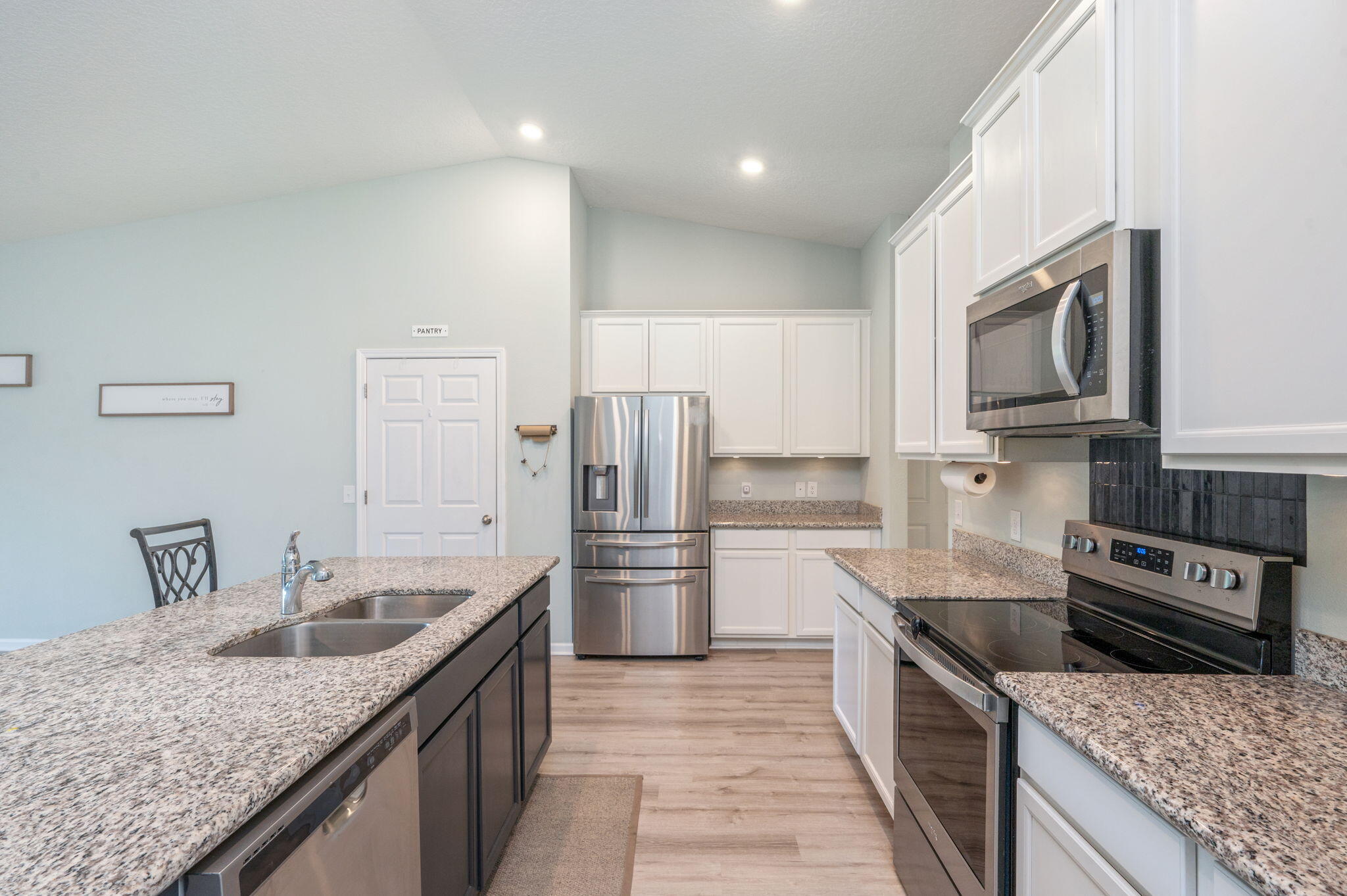 HOLLEY BY THE SEA - Residential