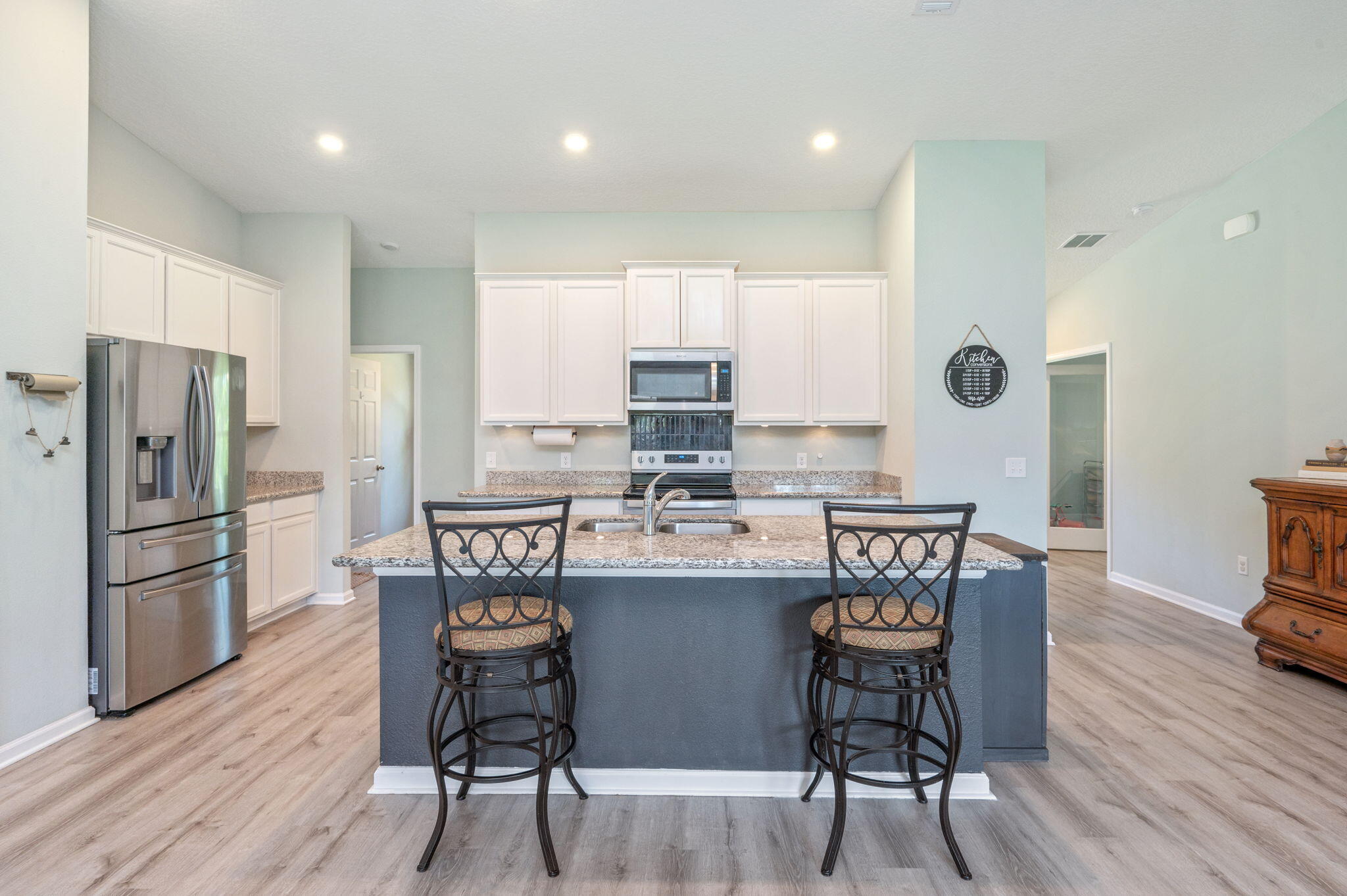 HOLLEY BY THE SEA - Residential