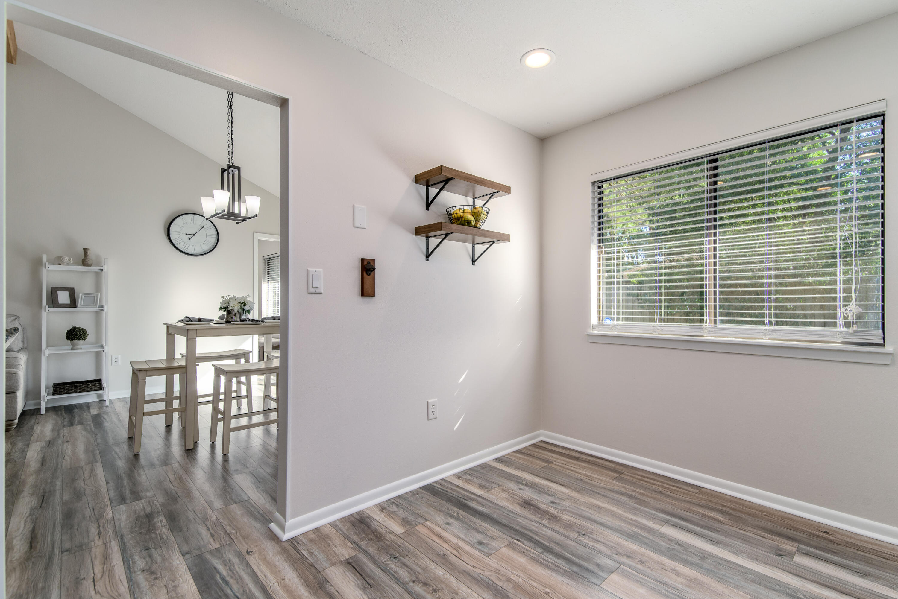 CEDAR RIDGE - Residential