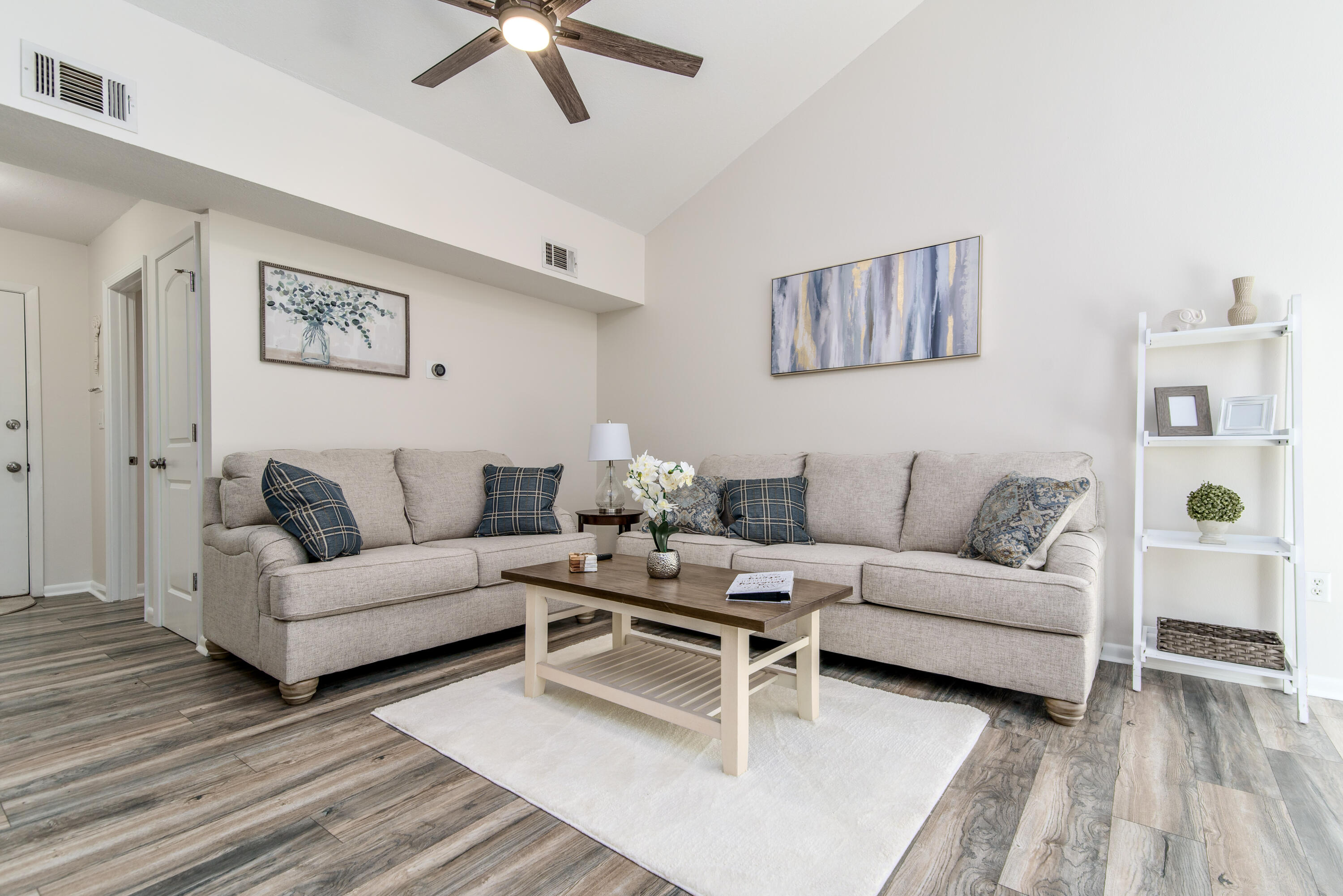 CEDAR RIDGE - Residential