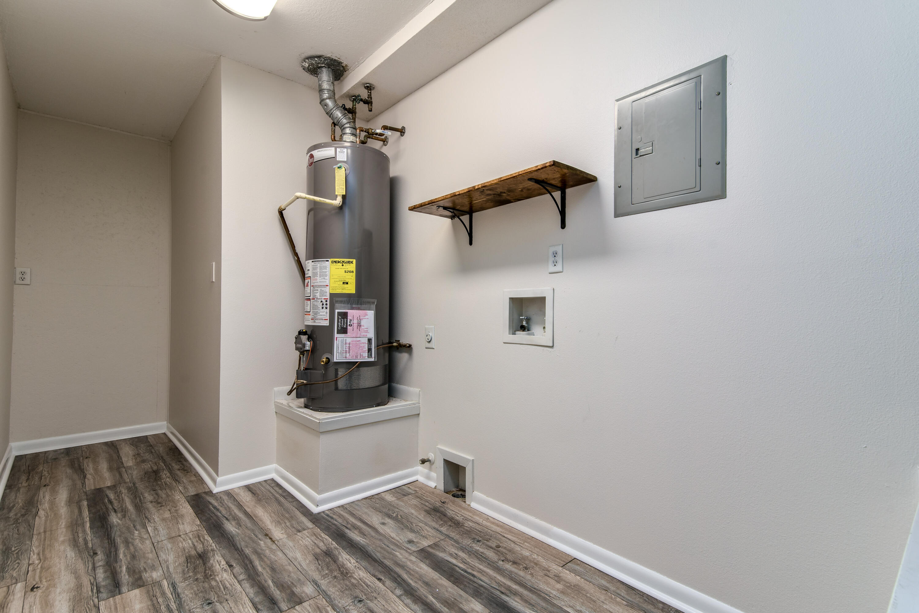 CEDAR RIDGE - Residential