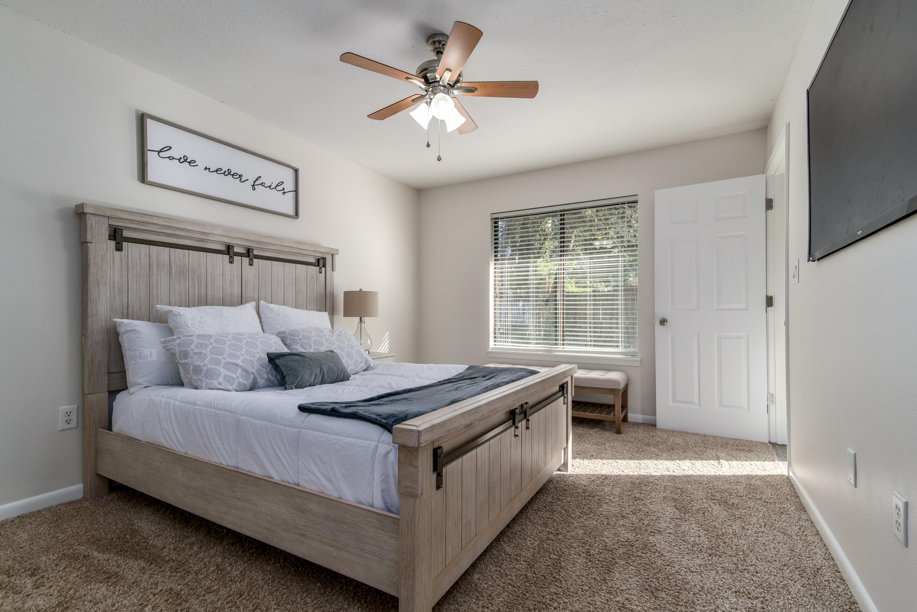 CEDAR RIDGE - Residential