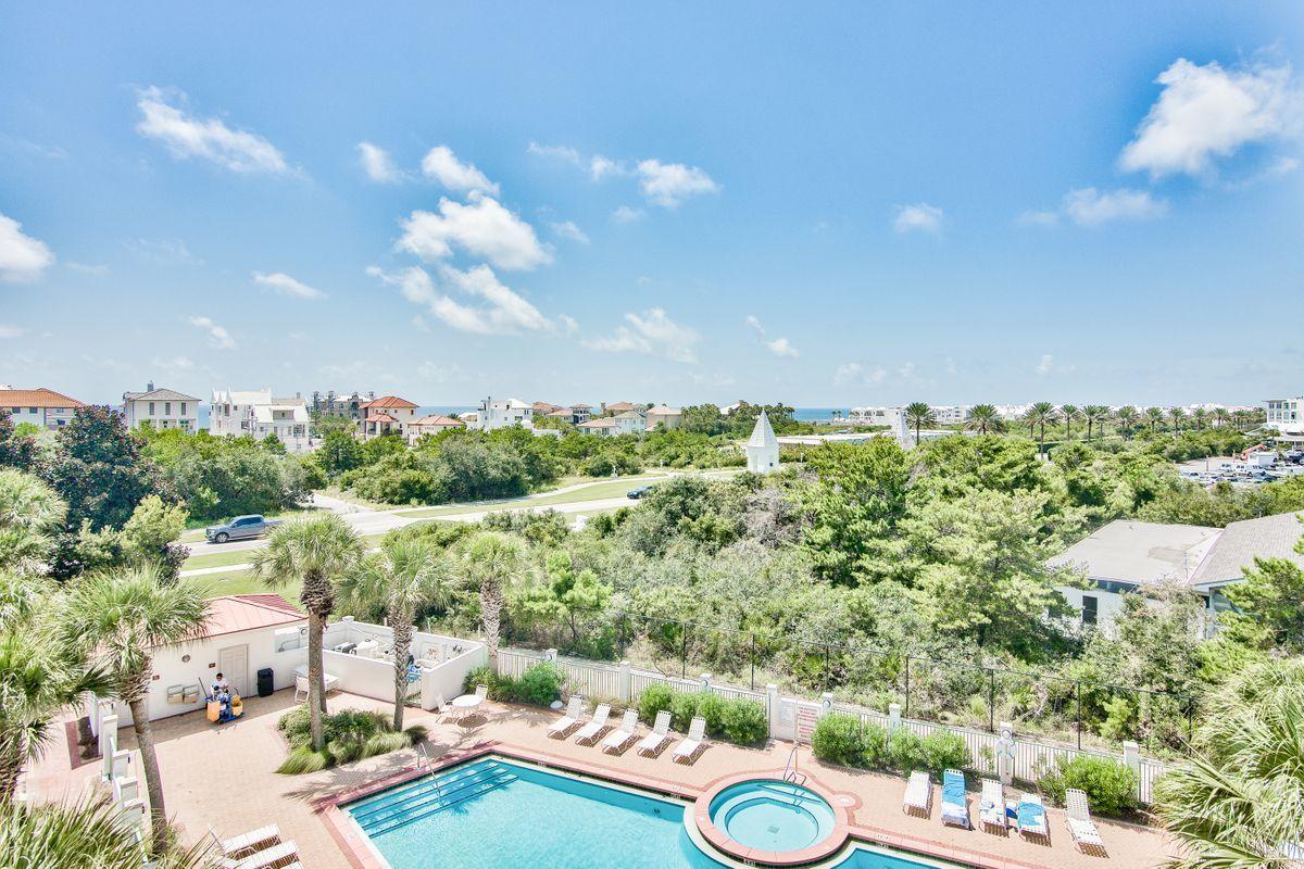 INN AT SEACREST BEACH (THE) - Residential