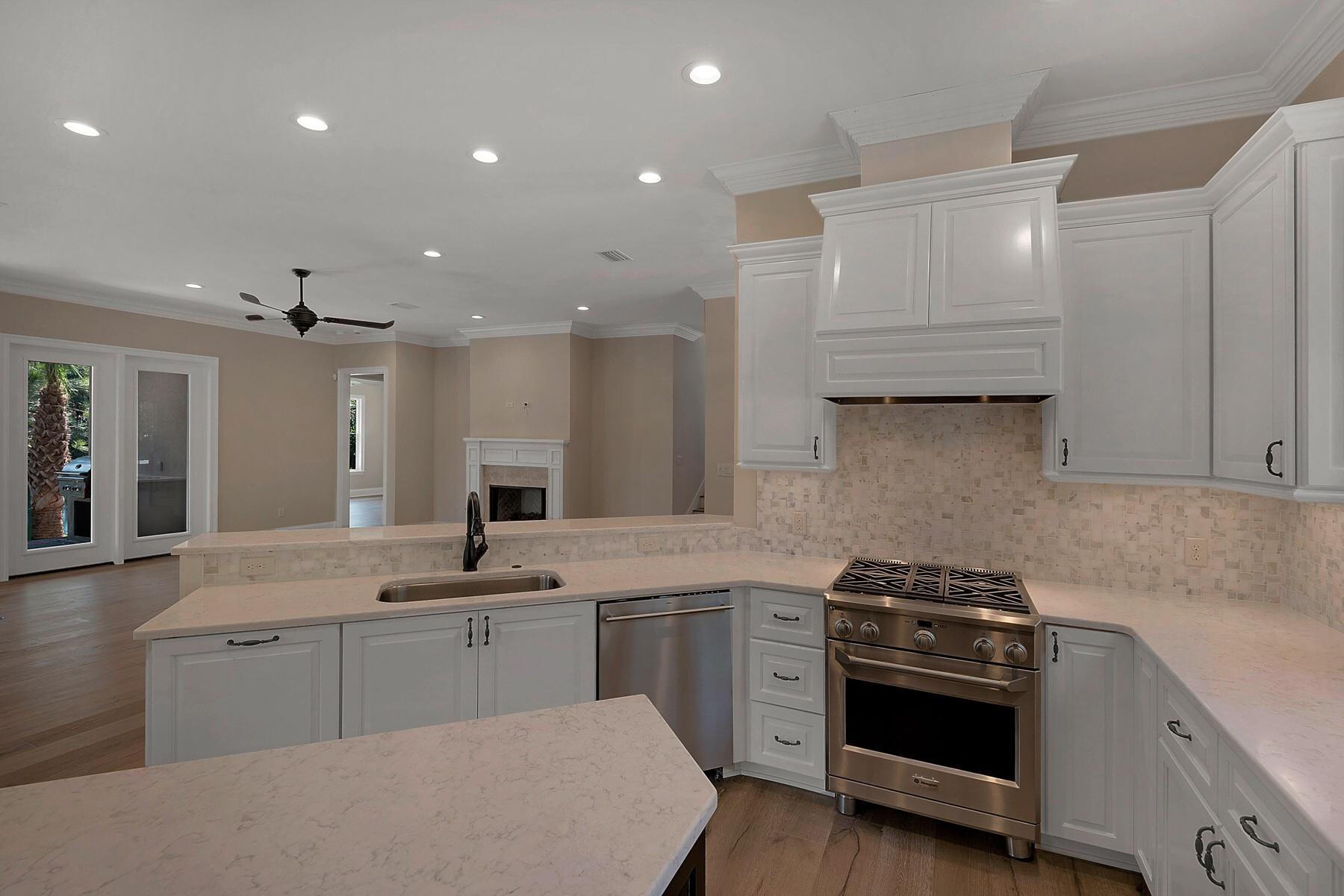 DEL MAR AT SANDESTIN - Residential